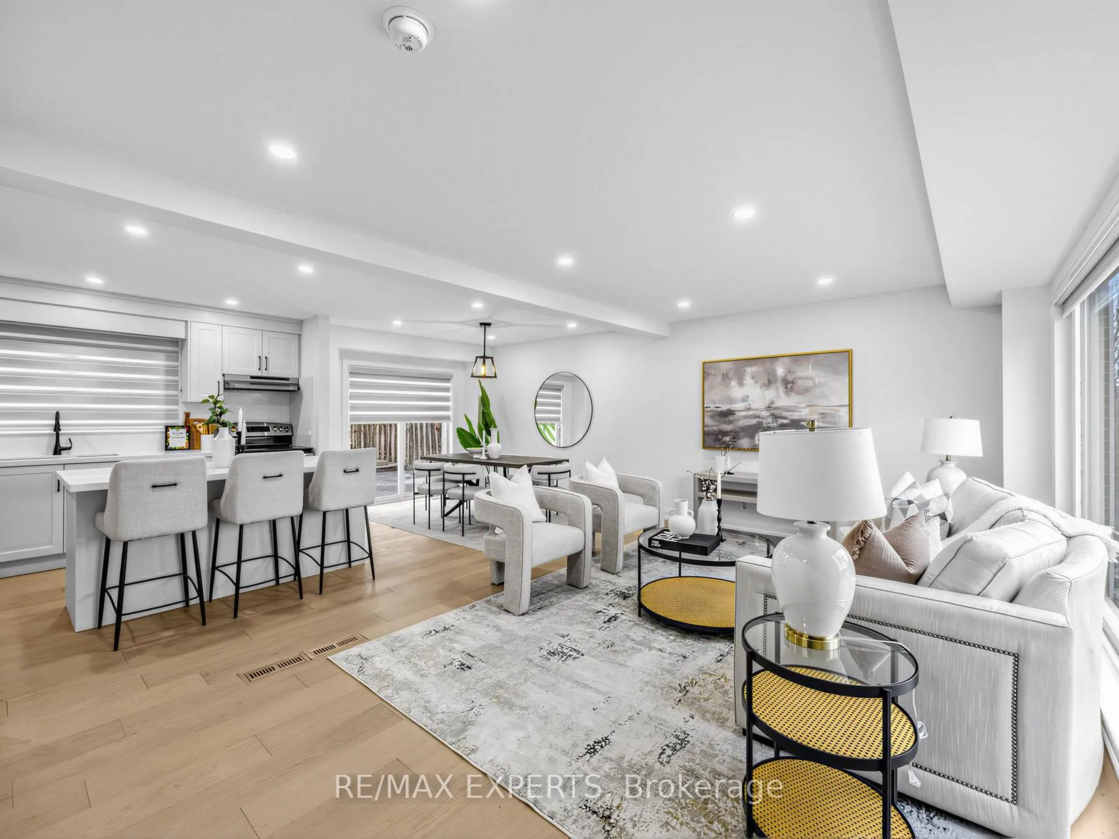 Photo 4 of 751 Lublin Avenue, Pickering, Bay Ridges — HOMEH