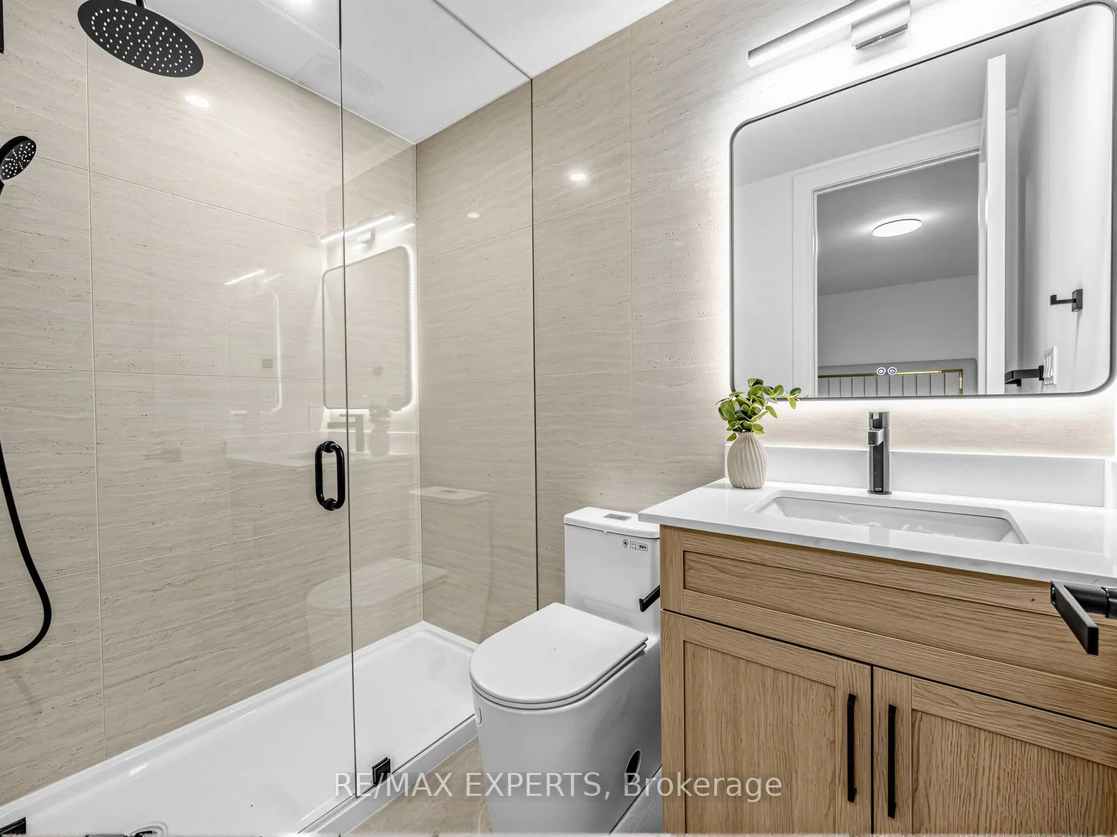 Photo 20 of 751 Lublin Avenue, Pickering, Bay Ridges — HOMEH