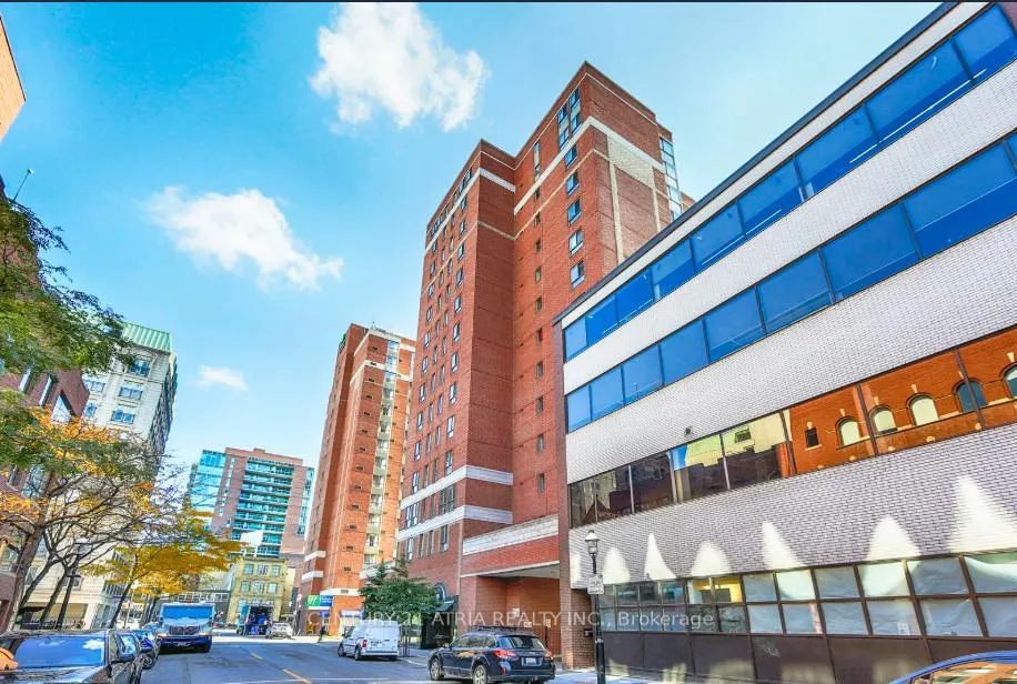 Front of Unit 303, 95 Lombard Street S