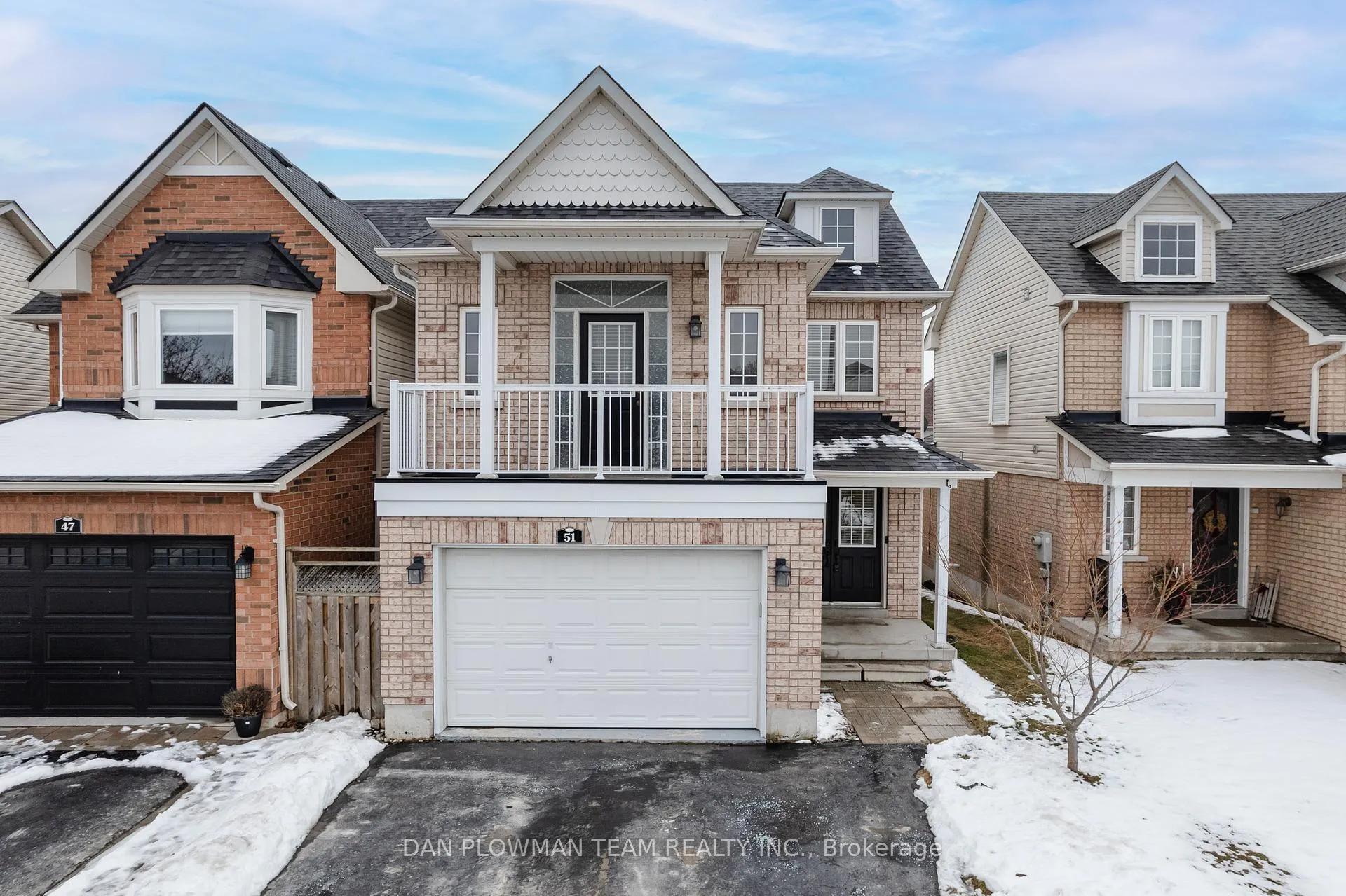 Photo 1 of 51 Hutton Place, Clarington, Bowmanville — HOMEH