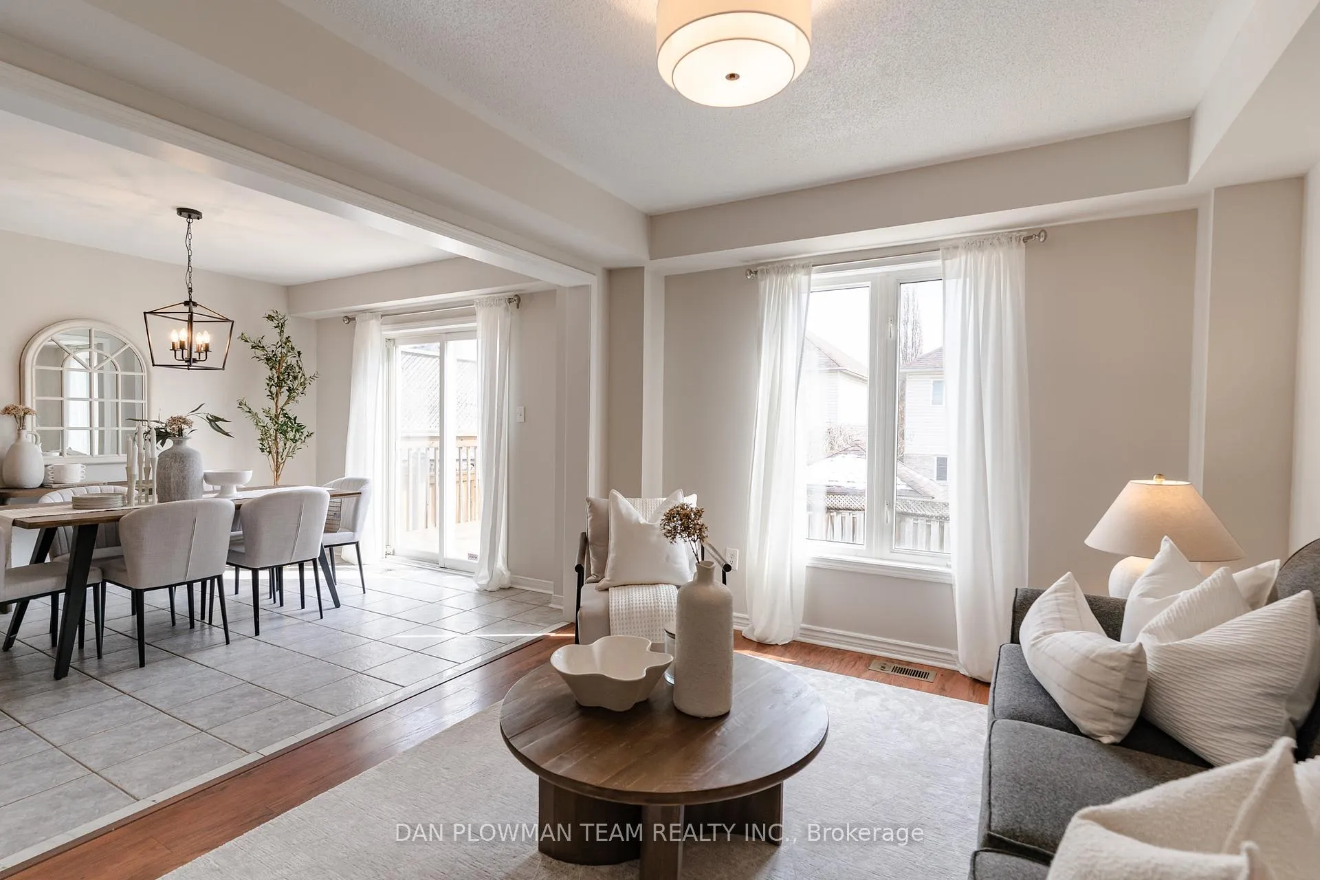 Photo 17 of 51 Hutton Place, Clarington, Bowmanville — HOMEH