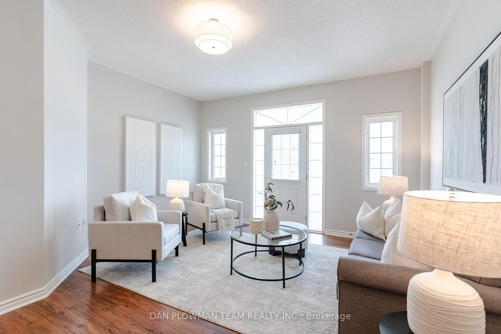 Photo 19 of 51 Hutton Place, Clarington, Bowmanville — HOMEH