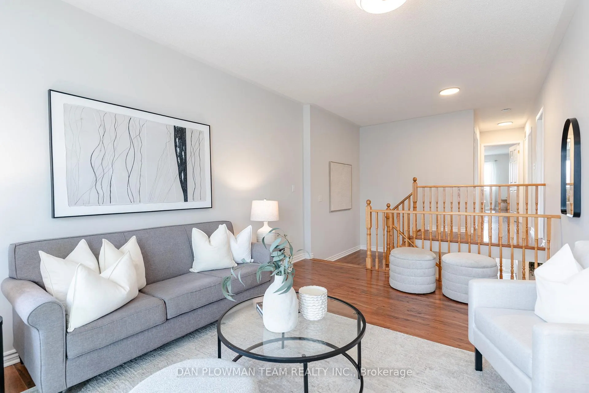 Photo 20 of 51 Hutton Place, Clarington, Bowmanville — HOMEH