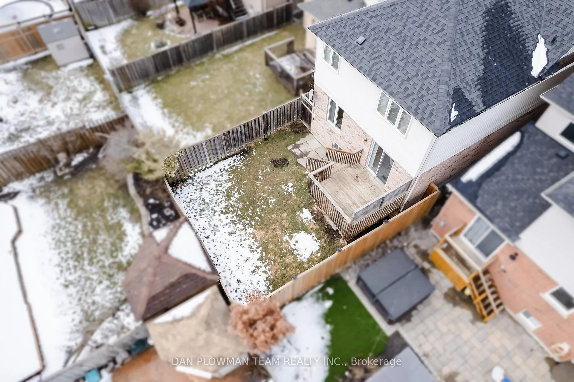 Photo 42 of 51 Hutton Place, Clarington, Bowmanville — HOMEH