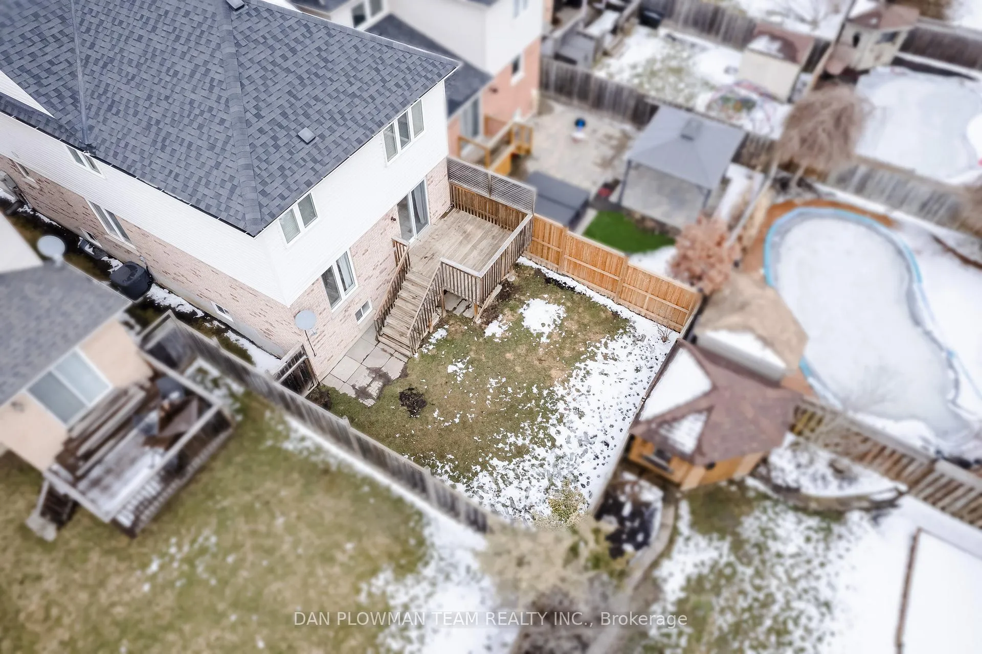 Photo 43 of 51 Hutton Place, Clarington, Bowmanville — HOMEH