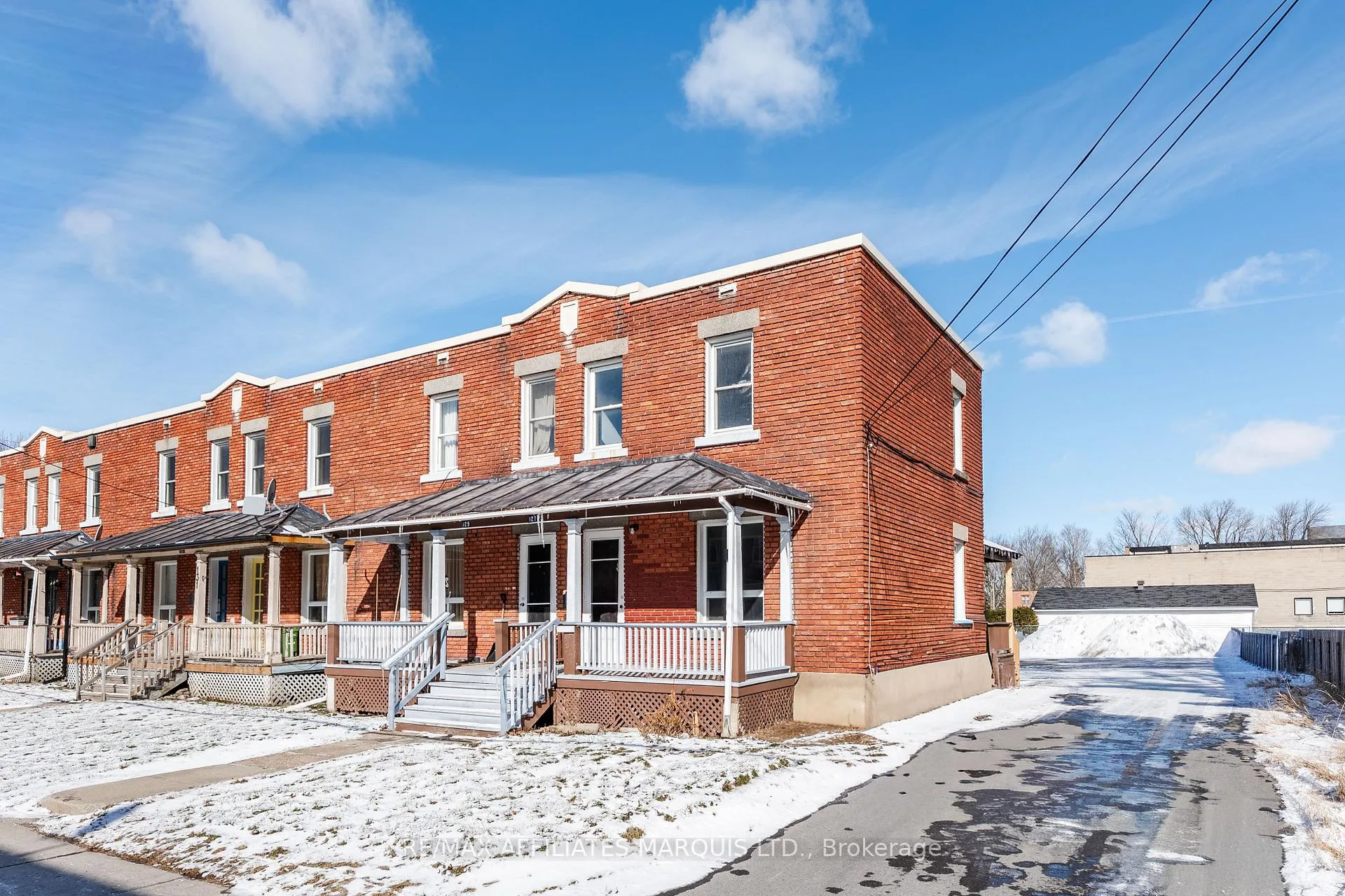 Photo 2 of 127 First Street W, Cornwall — HOMEH
