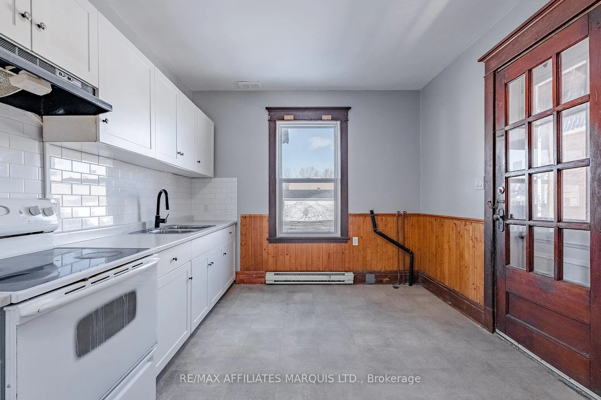 Photo 14 of 127 First Street W, Cornwall — HOMEH