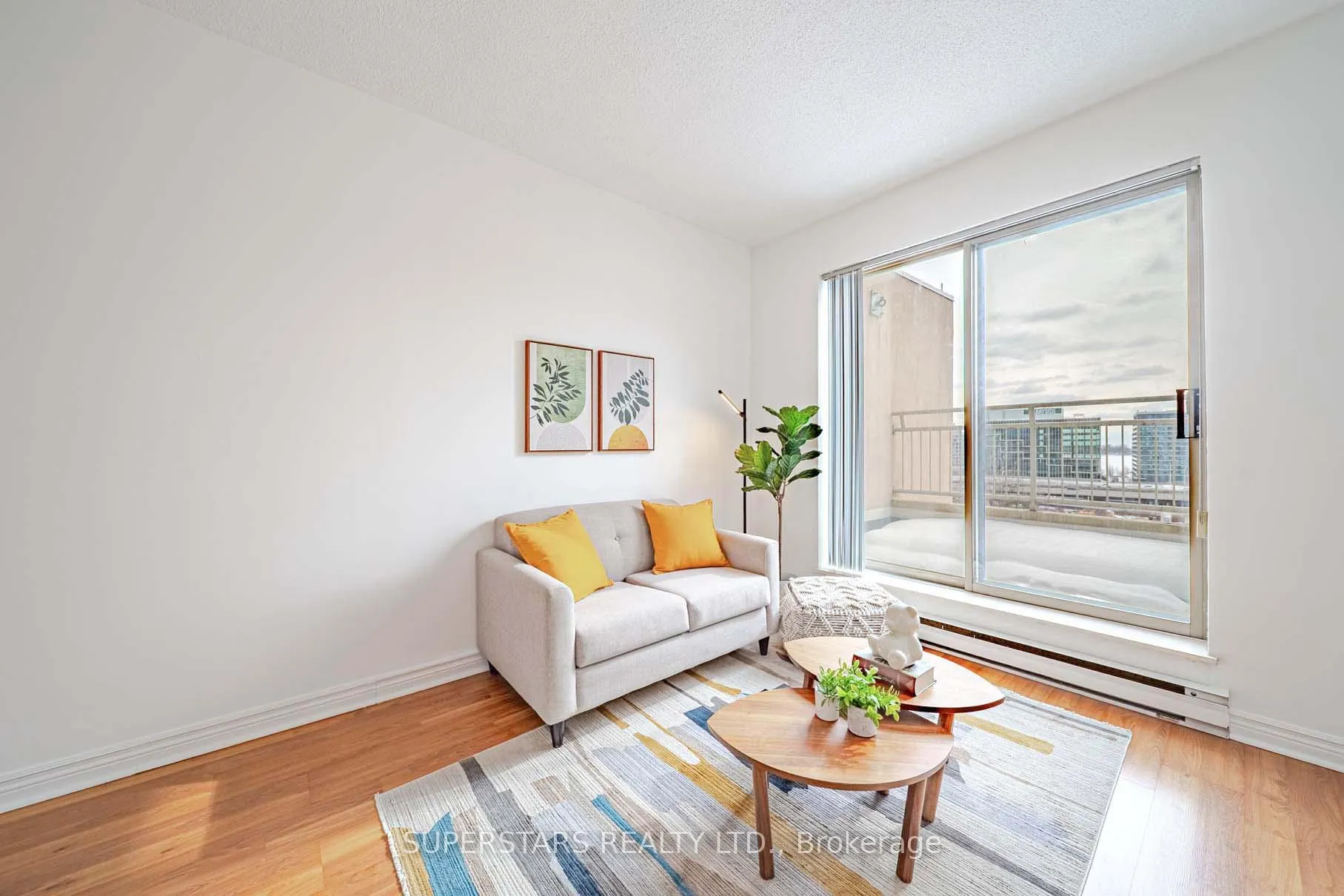 Photo 2 of Unit PH16, 65 Scadding Avenue, Toronto, Waterfront Communities — HOMEH