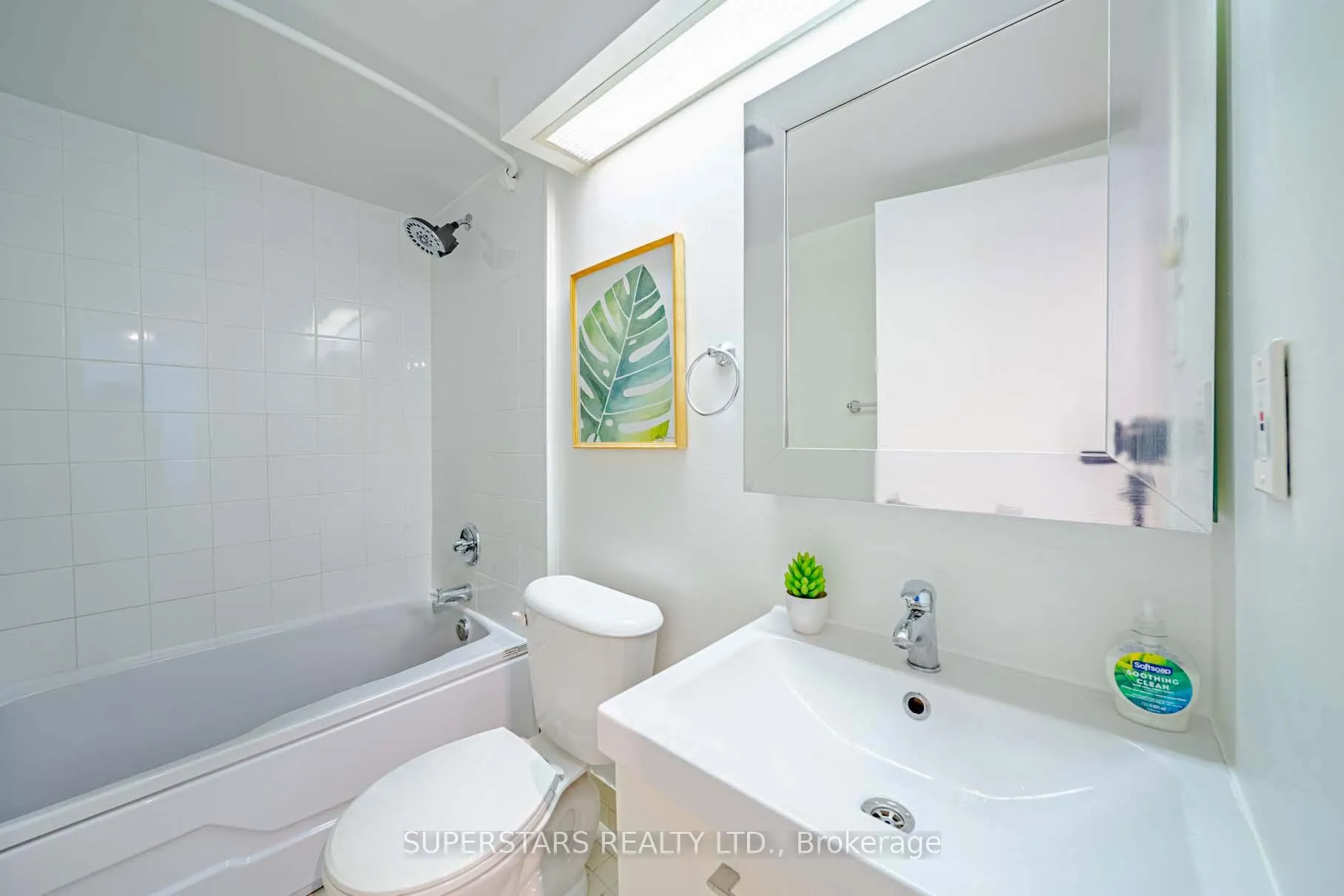 Photo 11 of Unit PH16, 65 Scadding Avenue, Toronto, Waterfront Communities — HOMEH