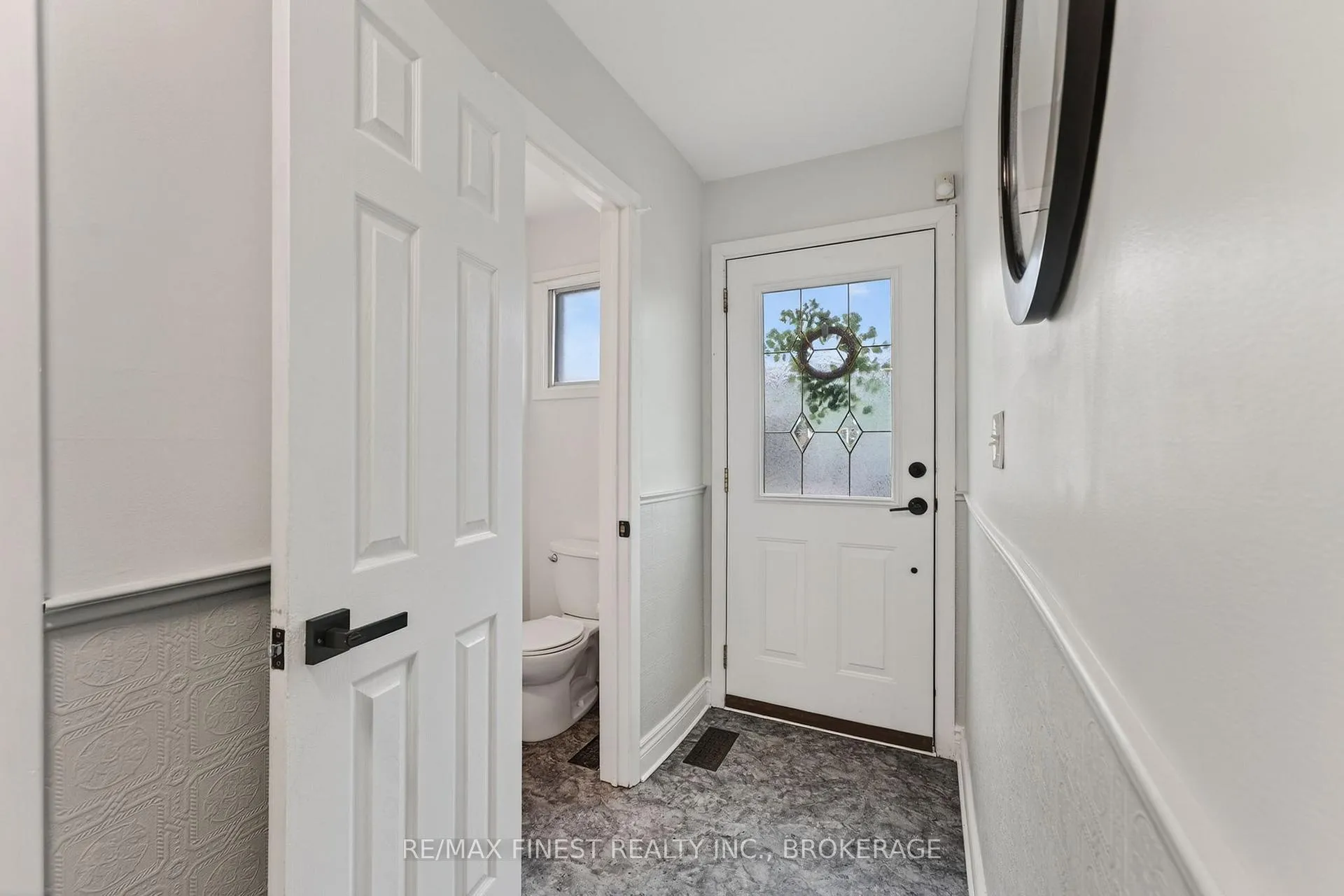 Photo 2 of Unit 4, 30 Addington Street, Loyalist, Amherstview — HOMEH