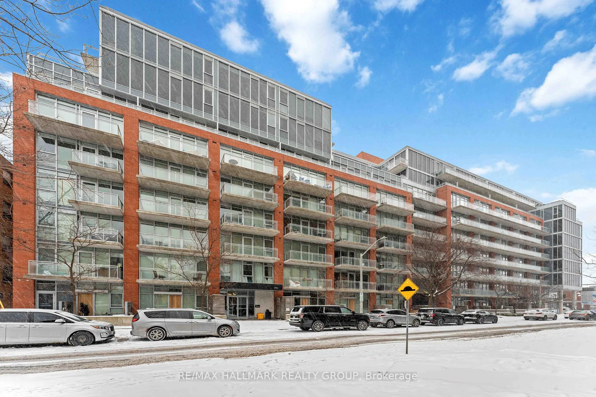 Front of Unit 750, 340 McLeod Street