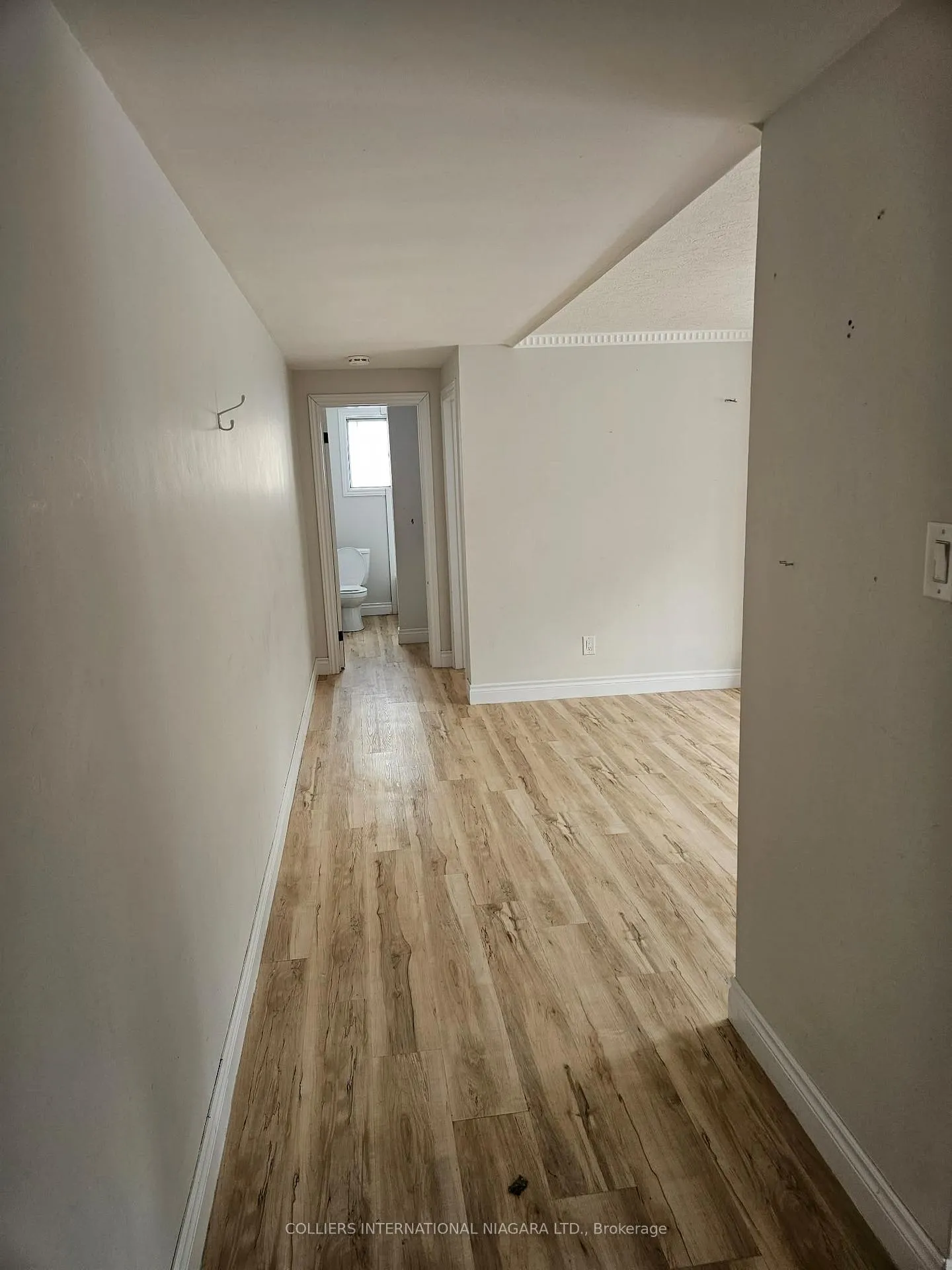 Photo 3 of Unit 3, 6256 Barker Street, Niagara Falls, Dorchester — HOMEH