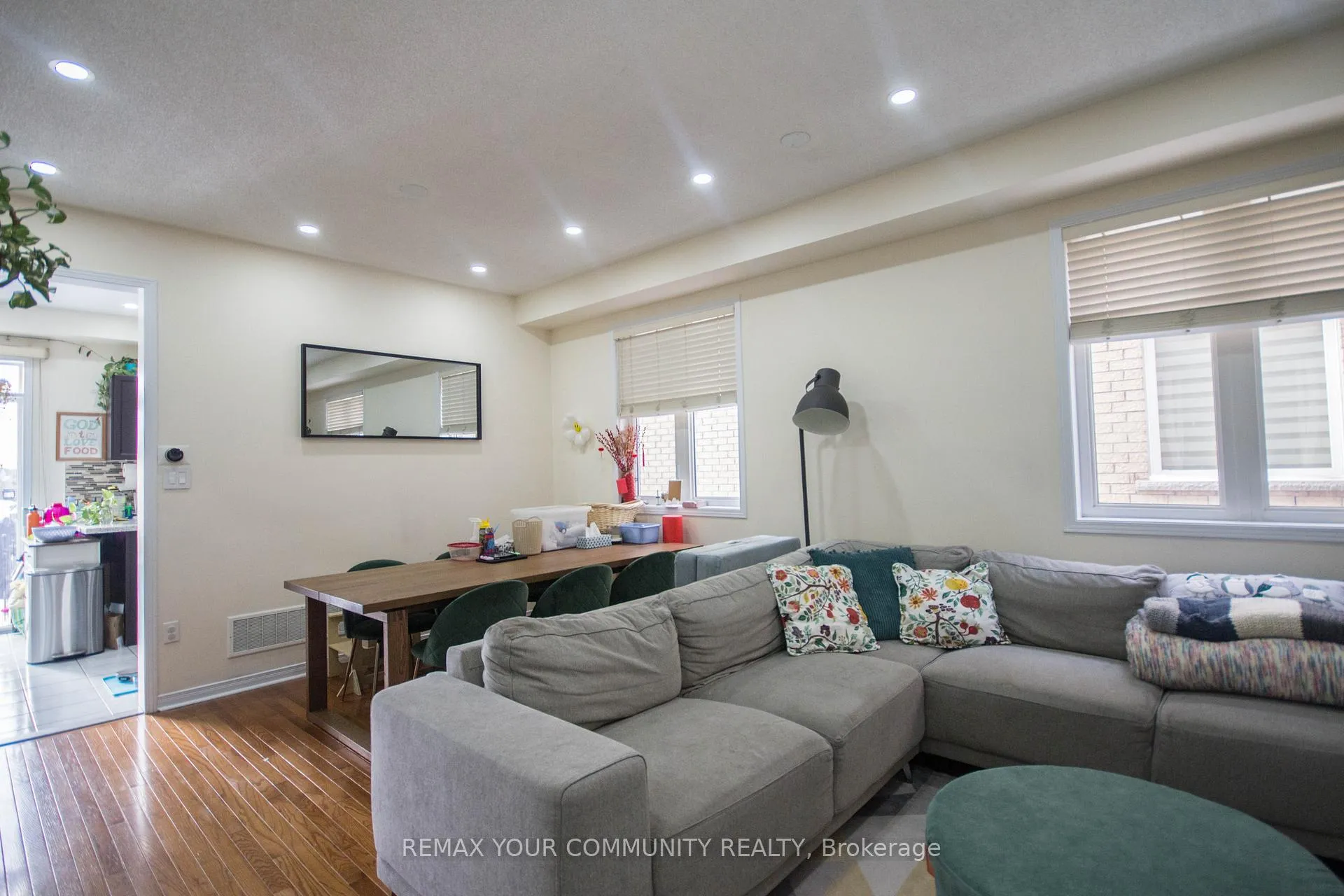 Photo 3 of 15 Voysey Way, Markham, Cedarwood — HOMEH