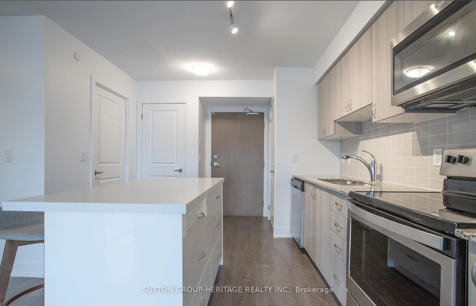 Photo 13 of Unit 203, 1255 Bayly Street, Pickering, Bay Ridges — HOMEH