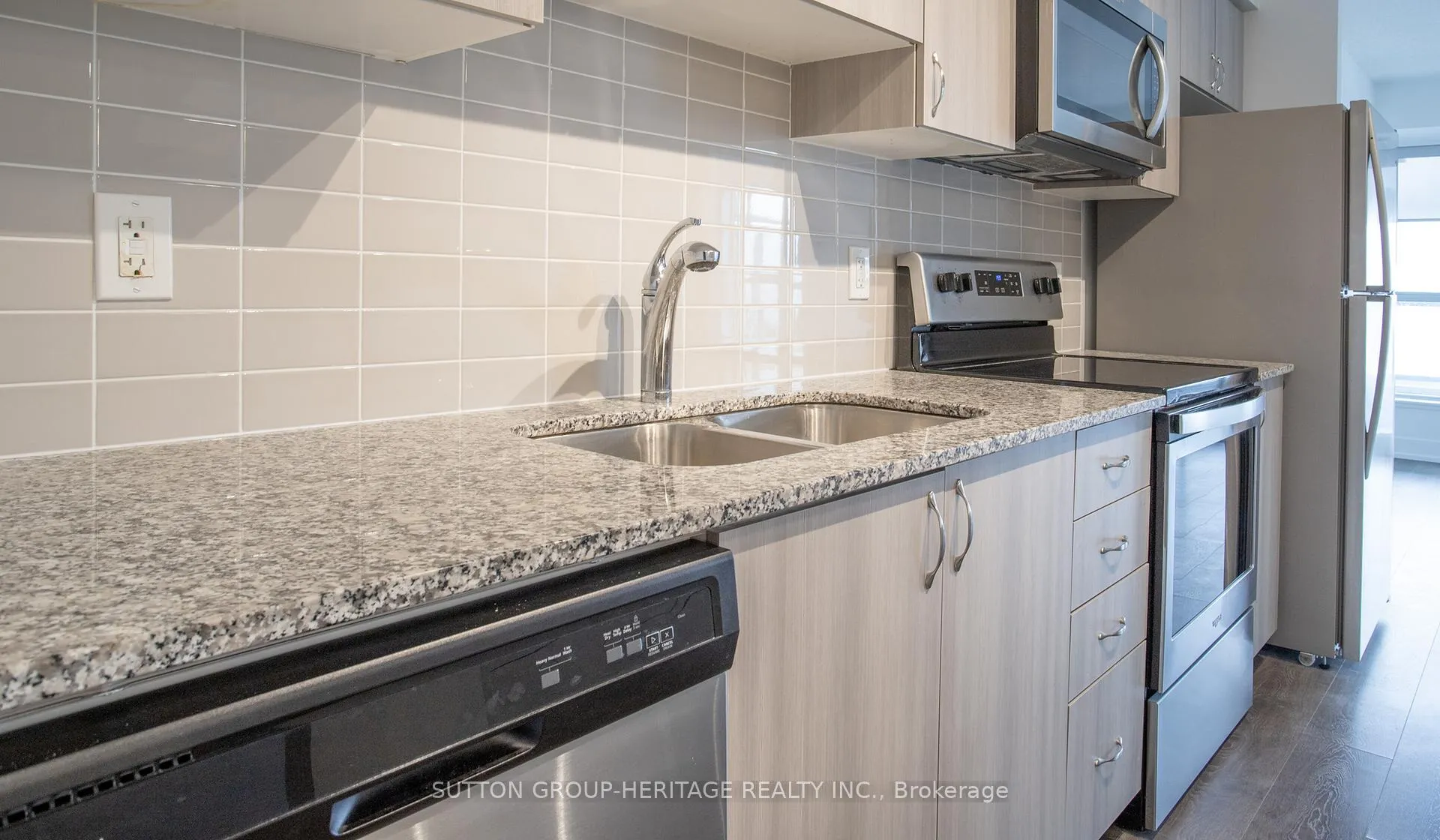 Photo 14 of Unit 203, 1255 Bayly Street, Pickering, Bay Ridges — HOMEH