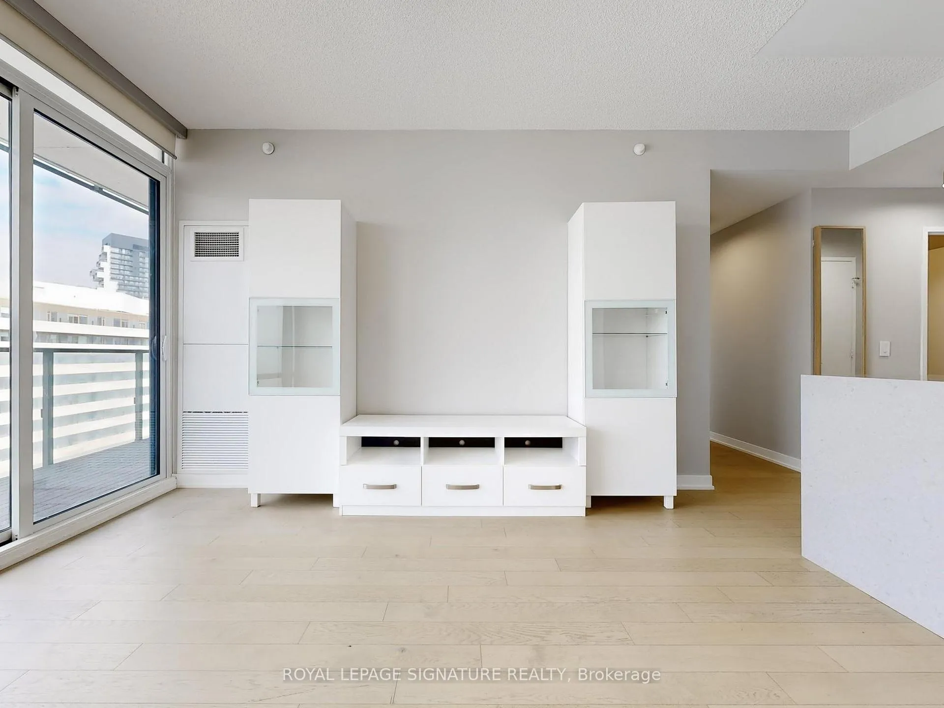 Photo 4 of Unit N1006, 455 Front Street E, Toronto, Waterfront Communities — HOMEH