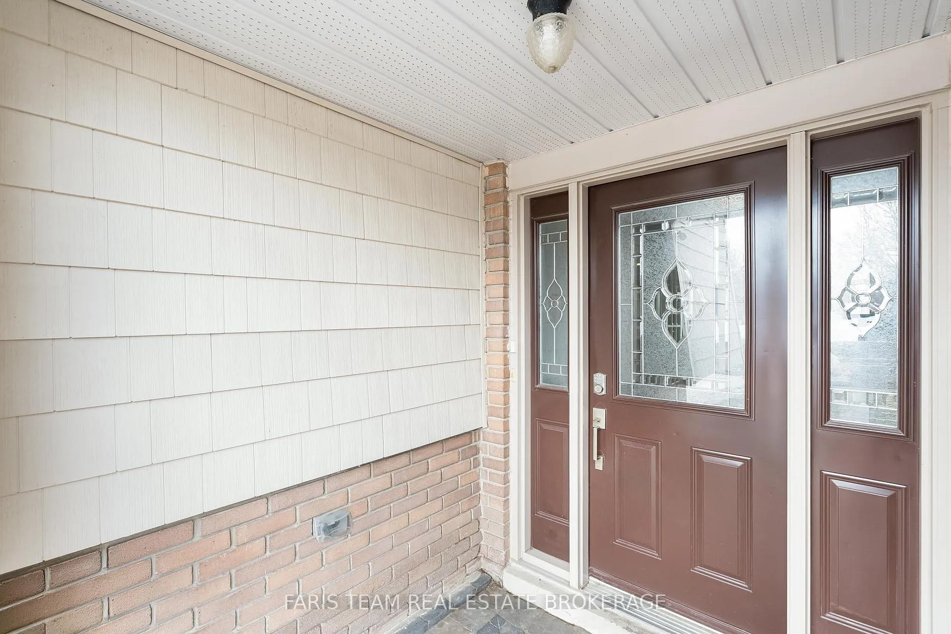 Photo 3 of 20 Indian Arrow Road, Barrie, North Shore — HOMEH