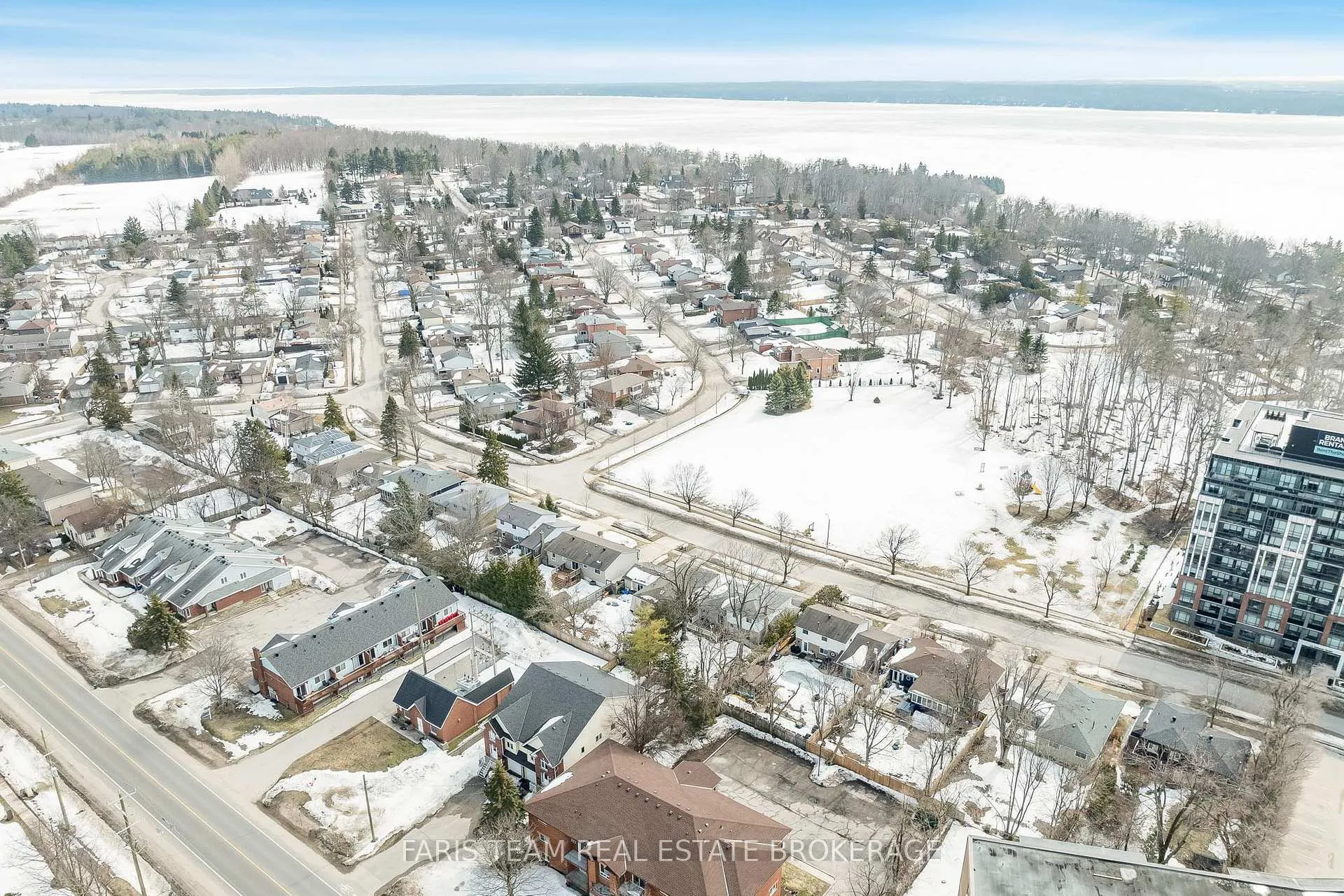 Photo 36 of 20 Indian Arrow Road, Barrie, North Shore — HOMEH