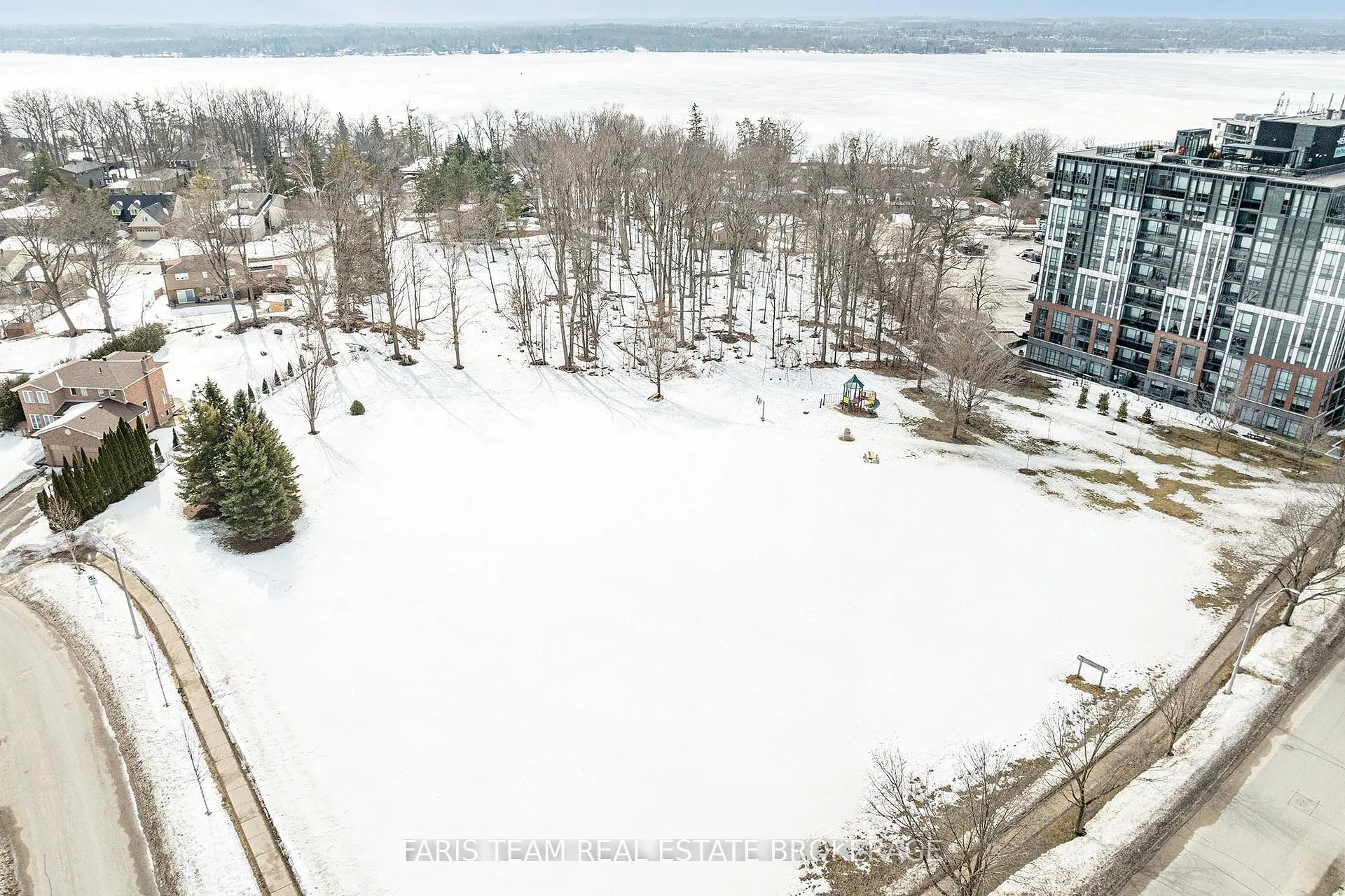 Photo 37 of 20 Indian Arrow Road, Barrie, North Shore — HOMEH
