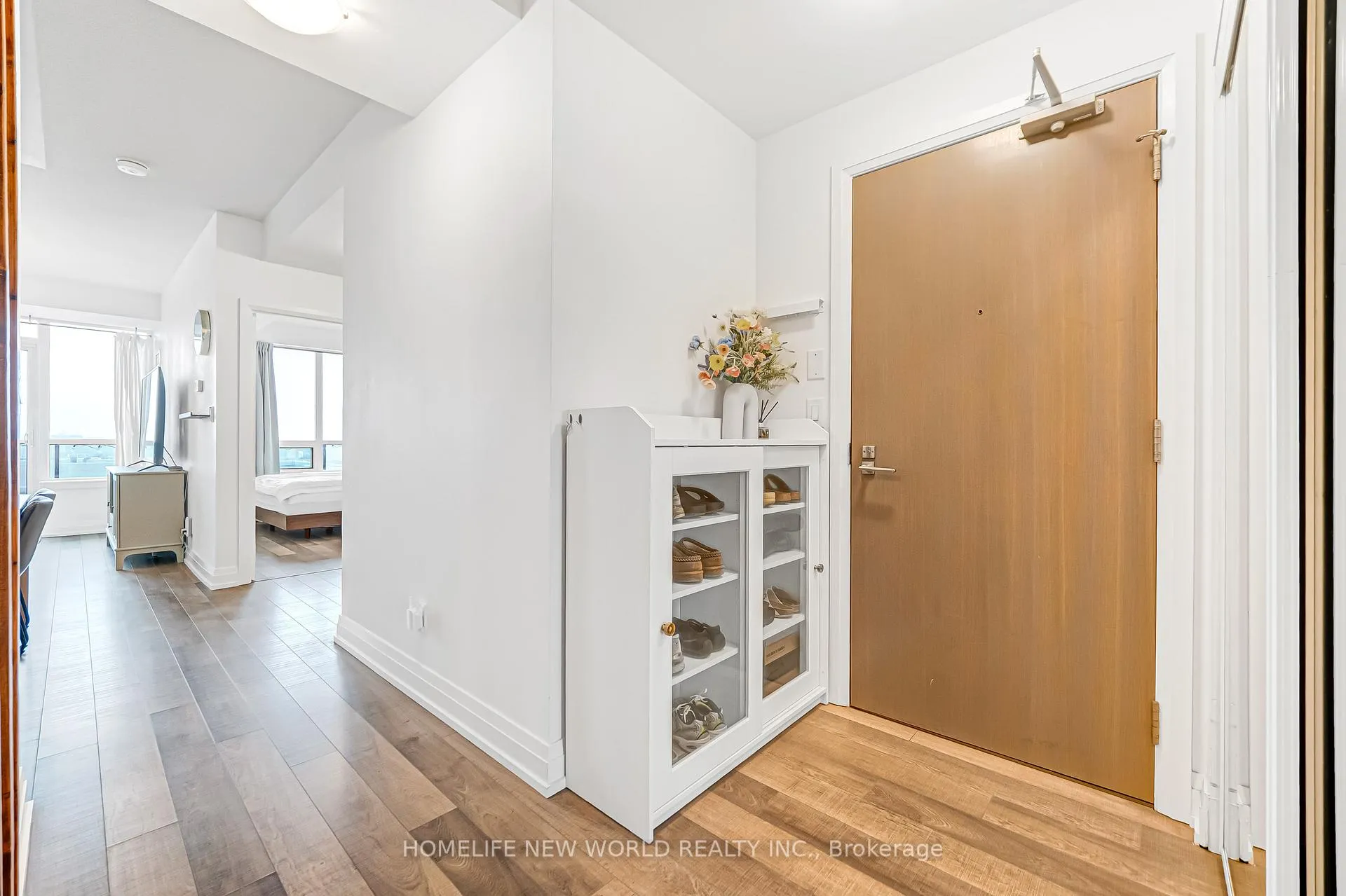 Photo 4 of Unit 501, 7165 Yonge Street, Markham, Grandview — HOMEH