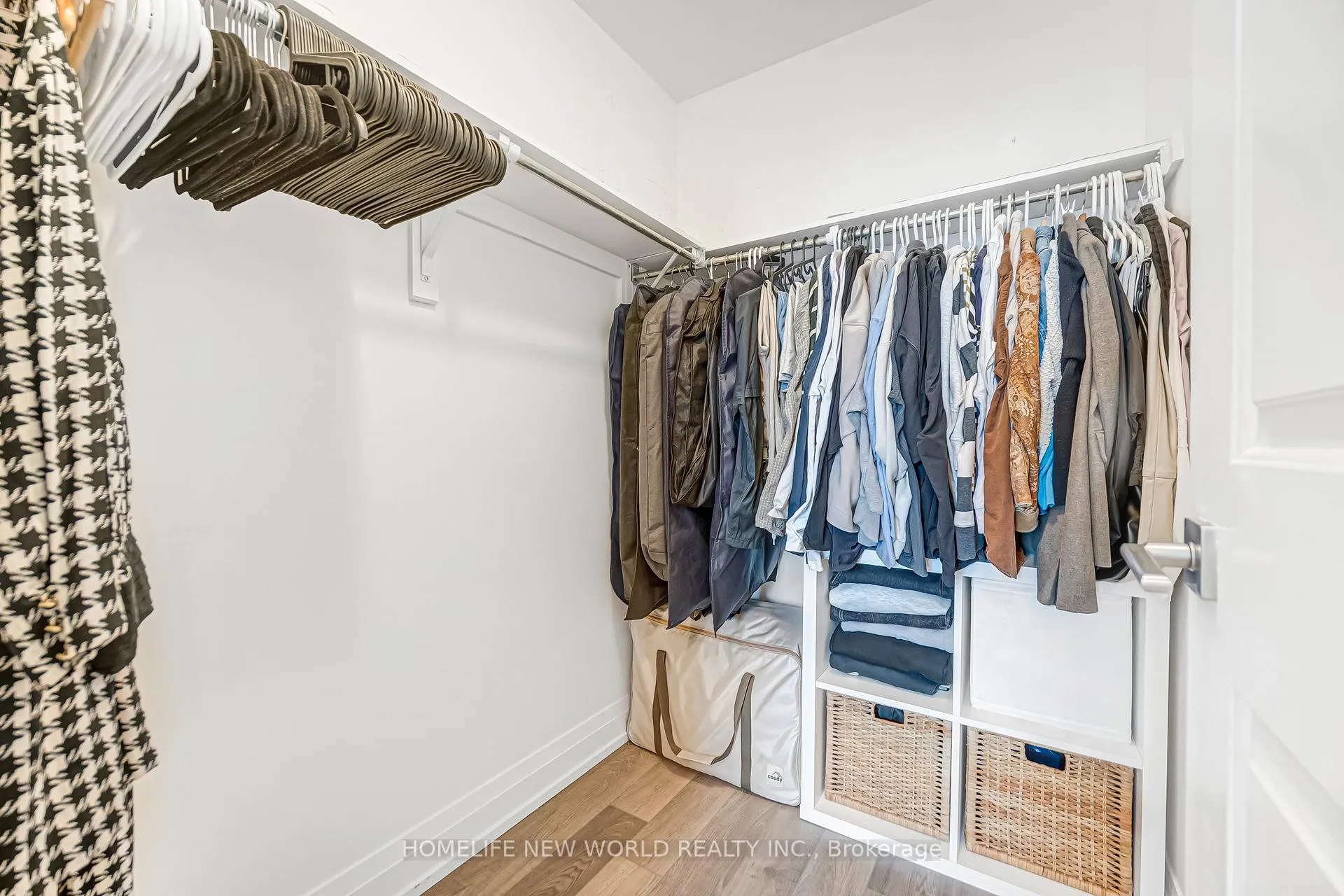 Photo 23 of Unit 501, 7165 Yonge Street, Markham, Grandview — HOMEH