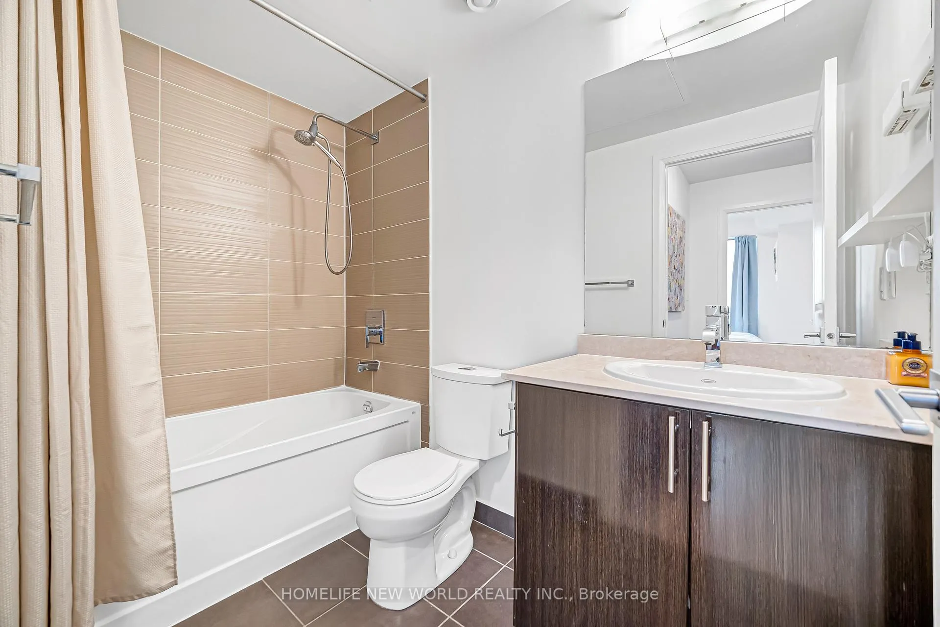 Photo 24 of Unit 501, 7165 Yonge Street, Markham, Grandview — HOMEH