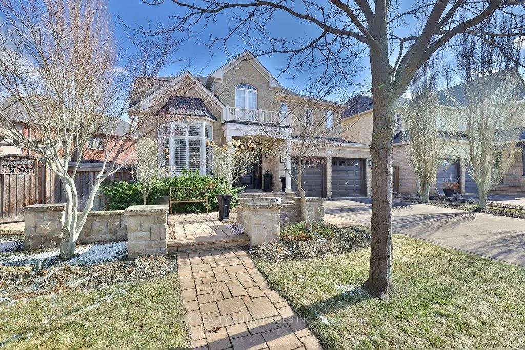 Photo 3 of 2121 Wildfel Way, Oakville, Bronte Creek — HOMEH