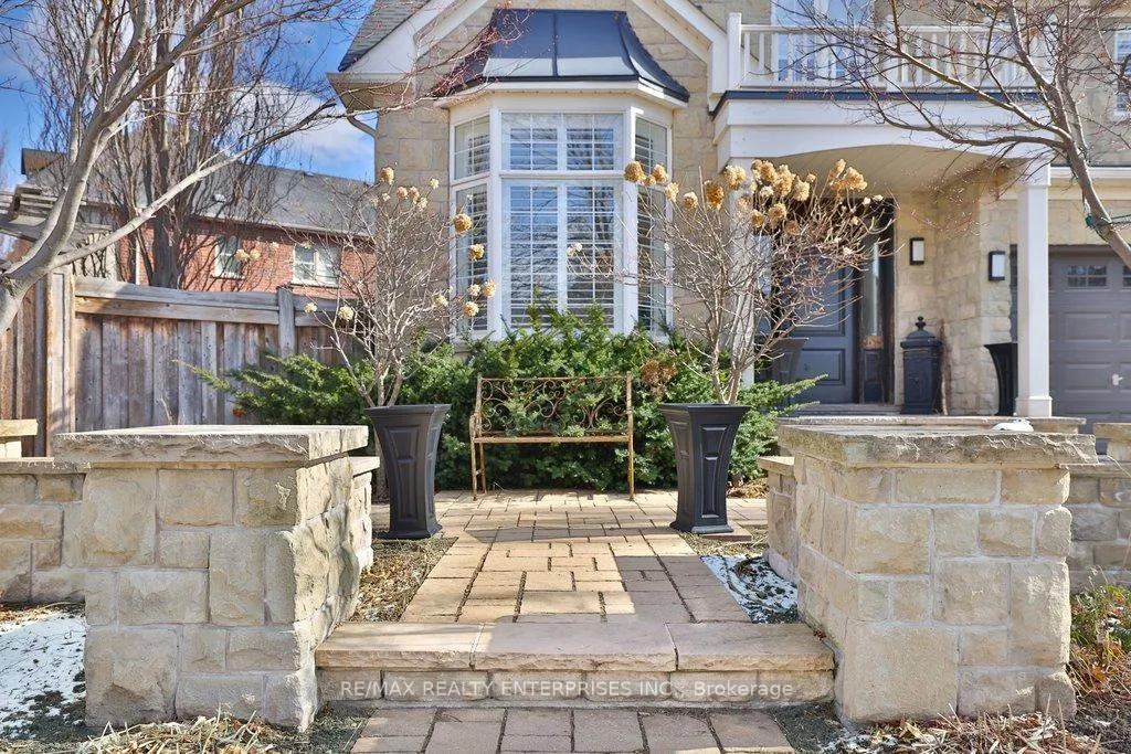 Photo 4 of 2121 Wildfel Way, Oakville, Bronte Creek — HOMEH