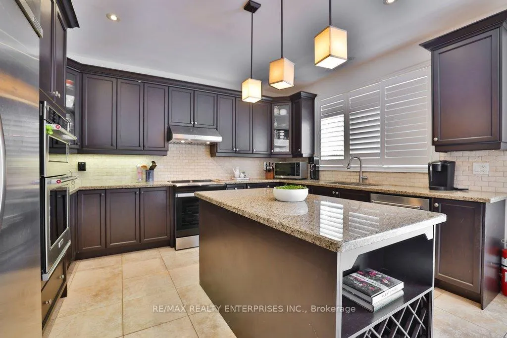 Photo 11 of 2121 Wildfel Way, Oakville, Bronte Creek — HOMEH
