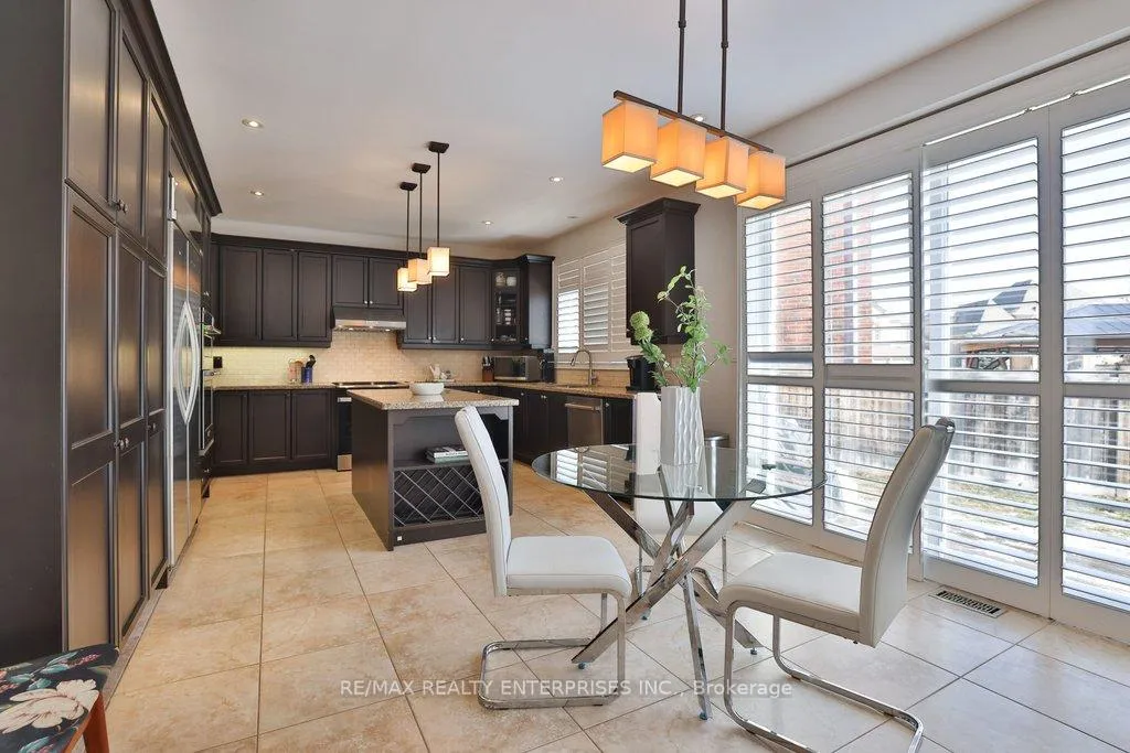 Photo 12 of 2121 Wildfel Way, Oakville, Bronte Creek — HOMEH