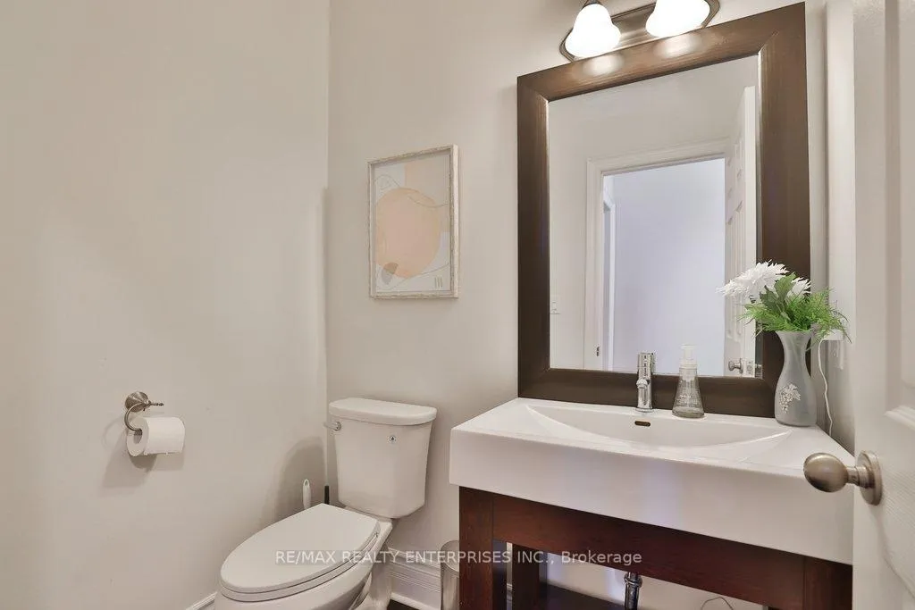 Photo 17 of 2121 Wildfel Way, Oakville, Bronte Creek — HOMEH