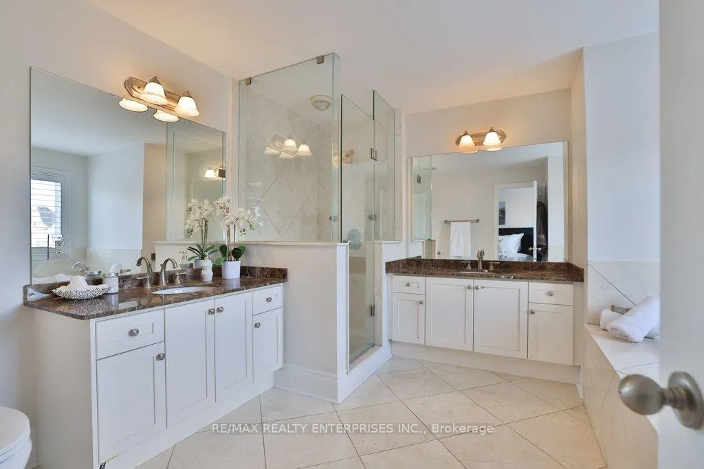 Photo 21 of 2121 Wildfel Way, Oakville, Bronte Creek — HOMEH
