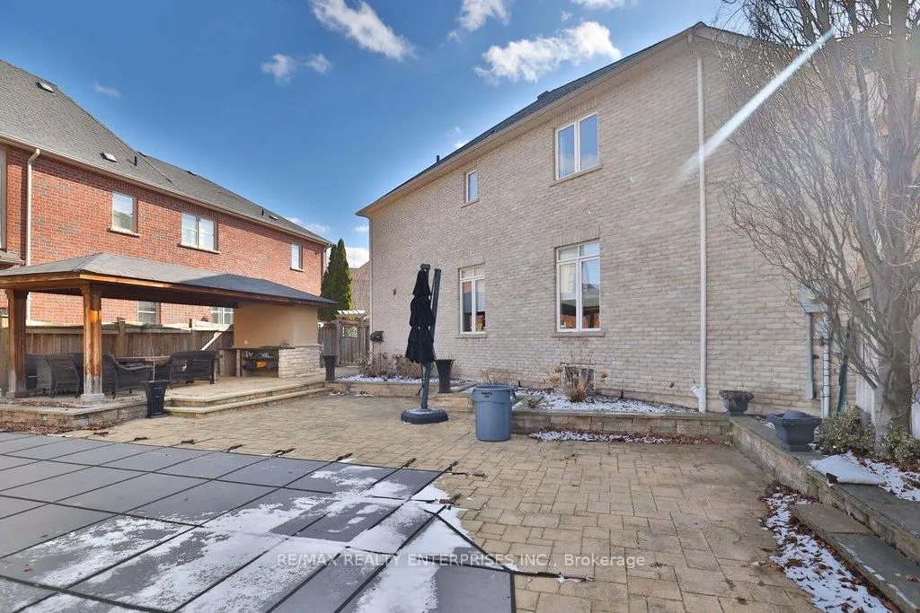 Photo 31 of 2121 Wildfel Way, Oakville, Bronte Creek — HOMEH