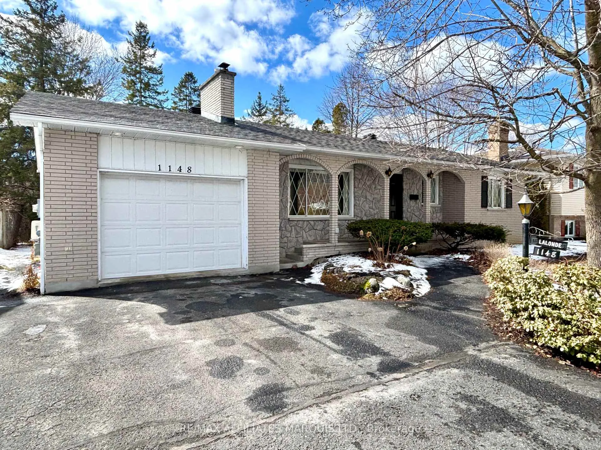 Photo 1 of 1148 Riverdale Avenue, Cornwall — HOMEH