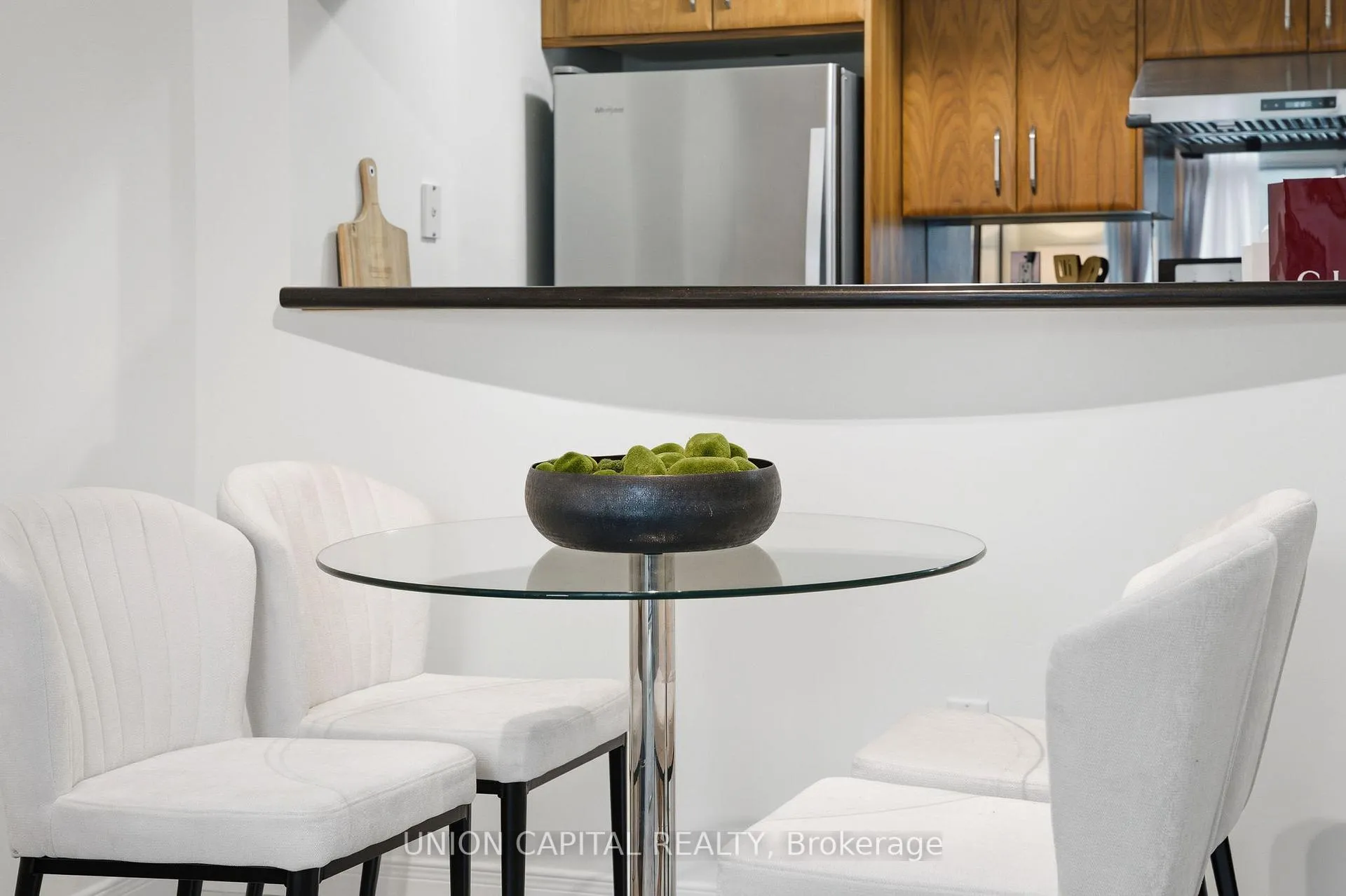 Photo 6 of Unit 1123, 109 Front Street E, Toronto, Waterfront Communities — HOMEH