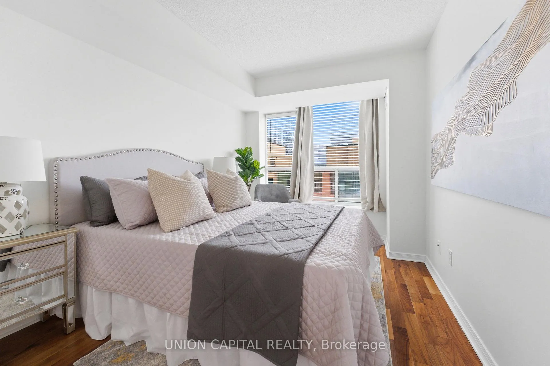 Photo 12 of Unit 1123, 109 Front Street E, Toronto, Waterfront Communities — HOMEH