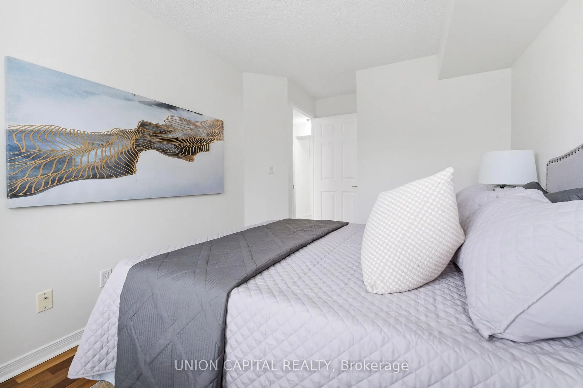 Photo 13 of Unit 1123, 109 Front Street E, Toronto, Waterfront Communities — HOMEH