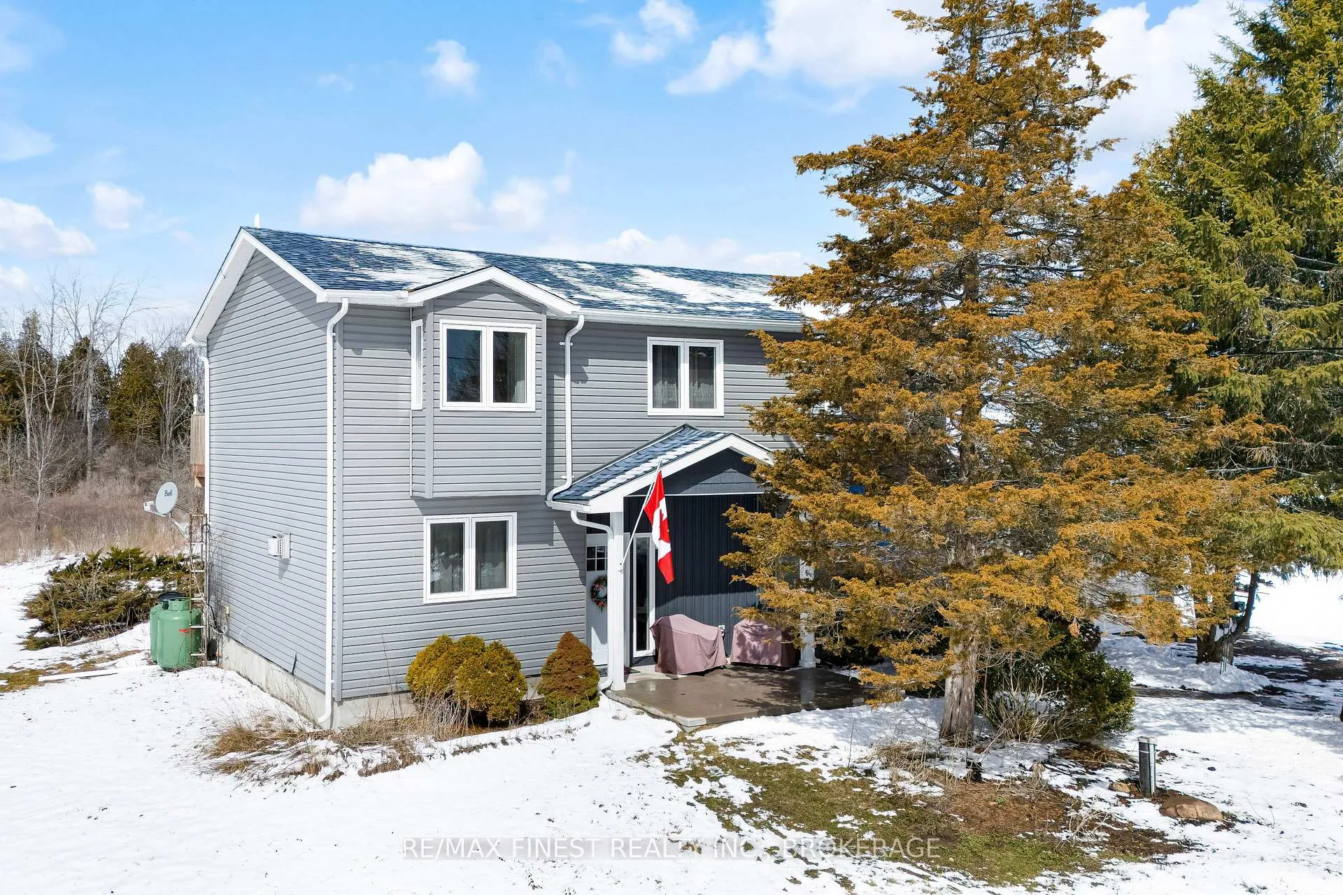 Photo 2 of 463 Mud Lake Road, Loyalist, Lennox and Addington - South — HOMEH