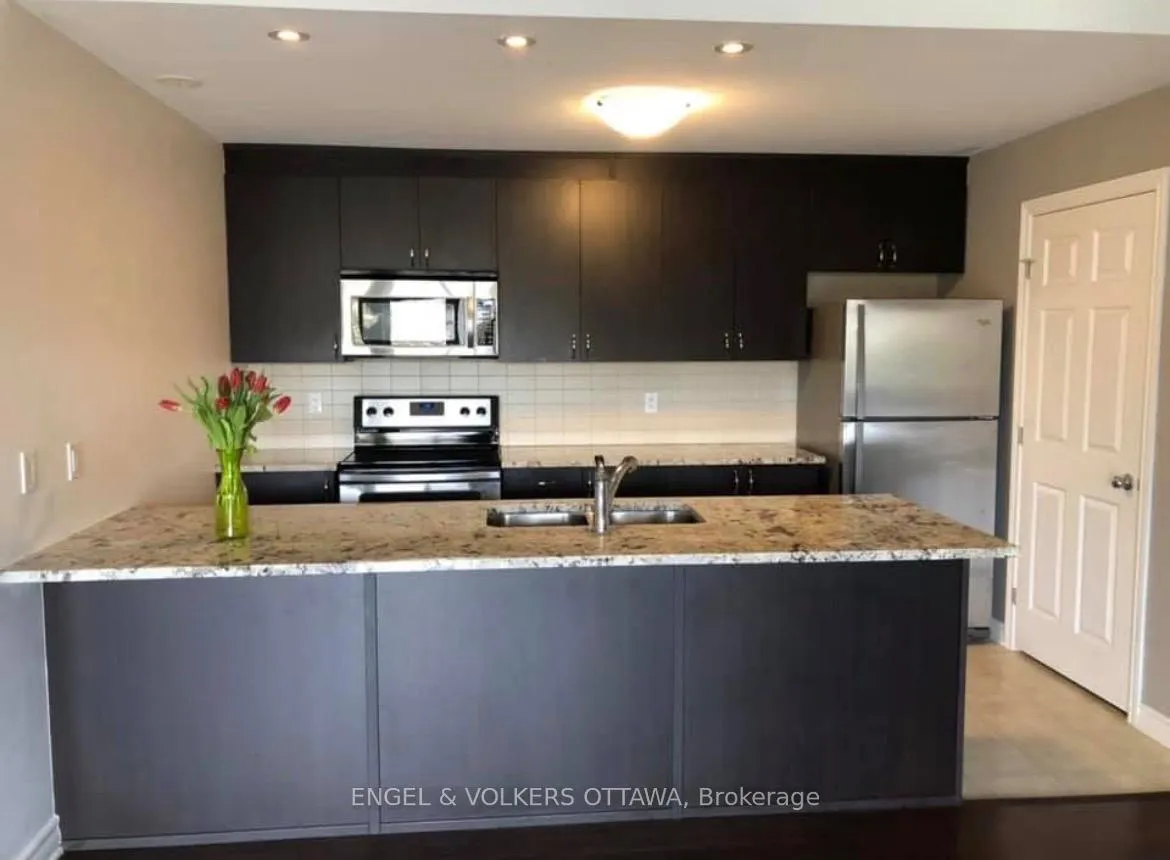 Photo 1 of Unit 68, 139 Harthill Way, Ottawa, Barrhaven - Heritage Park — HOMEH