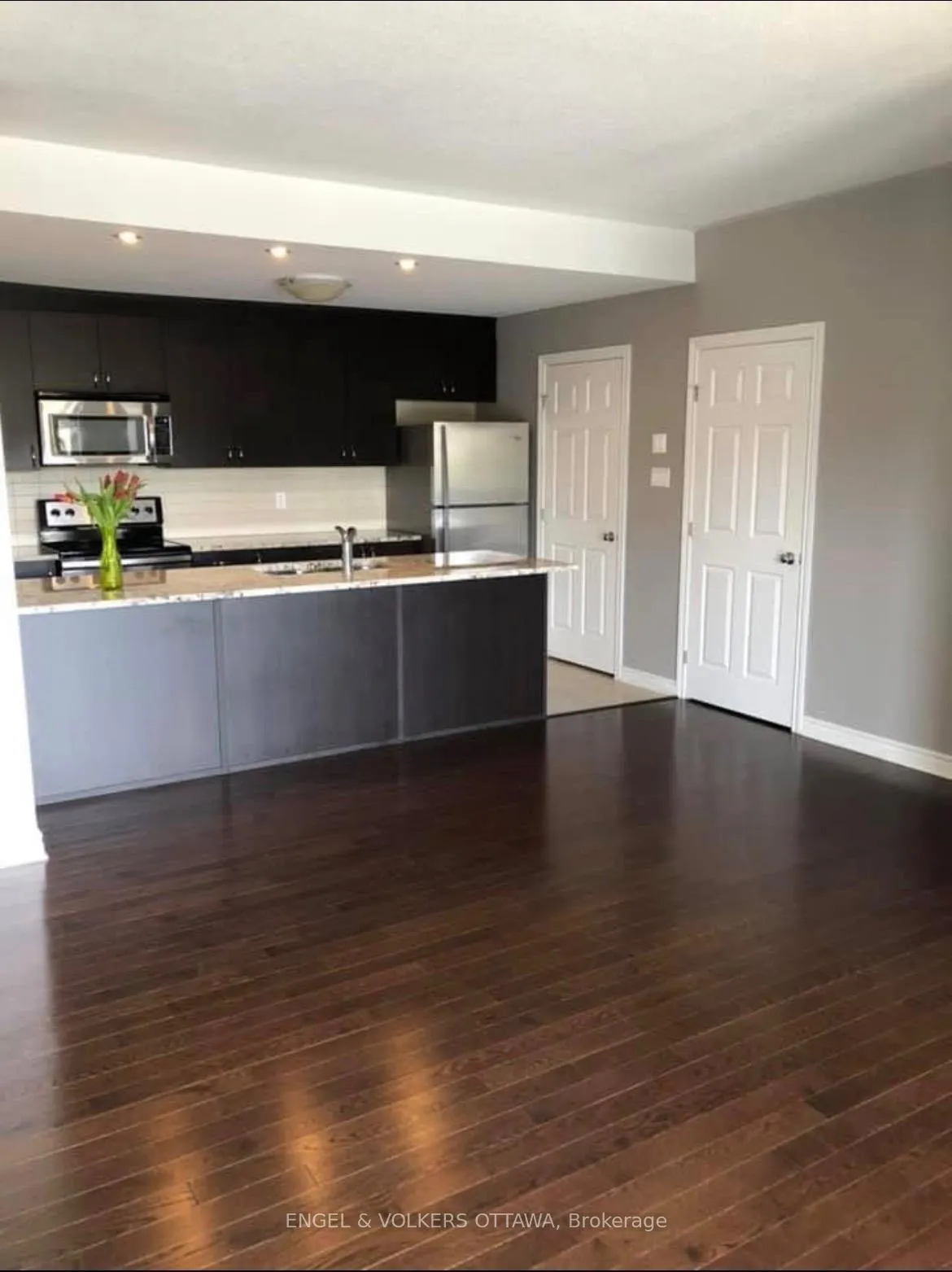 Photo 2 of Unit 68, 139 Harthill Way, Ottawa, Barrhaven - Heritage Park — HOMEH
