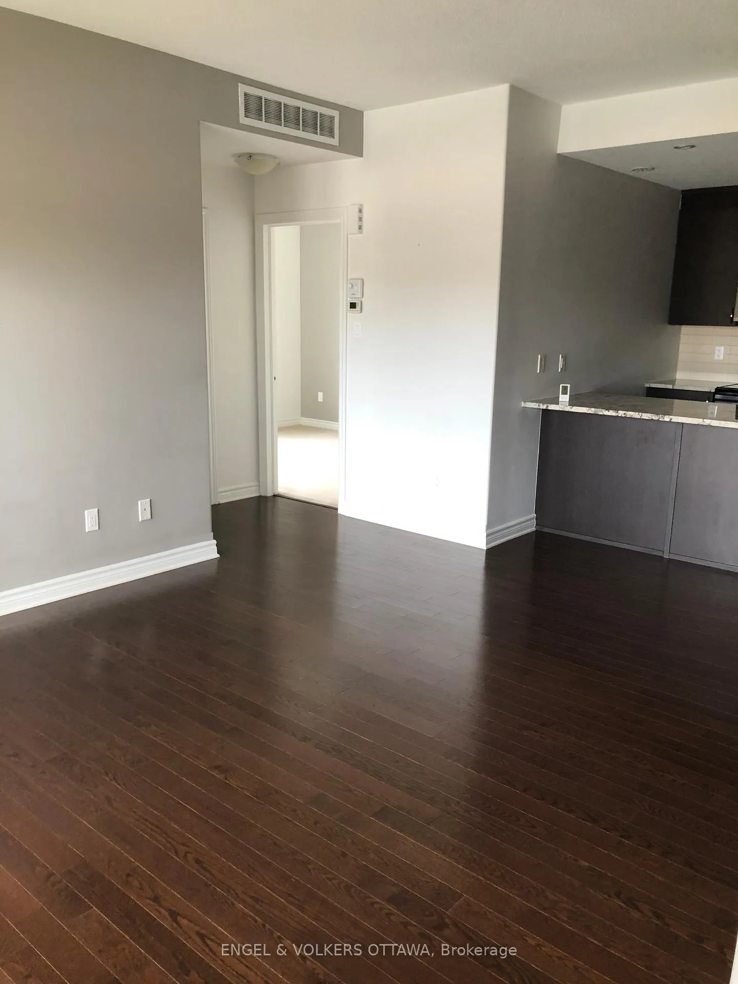 Photo 9 of Unit 68, 139 Harthill Way, Ottawa, Barrhaven - Heritage Park — HOMEH