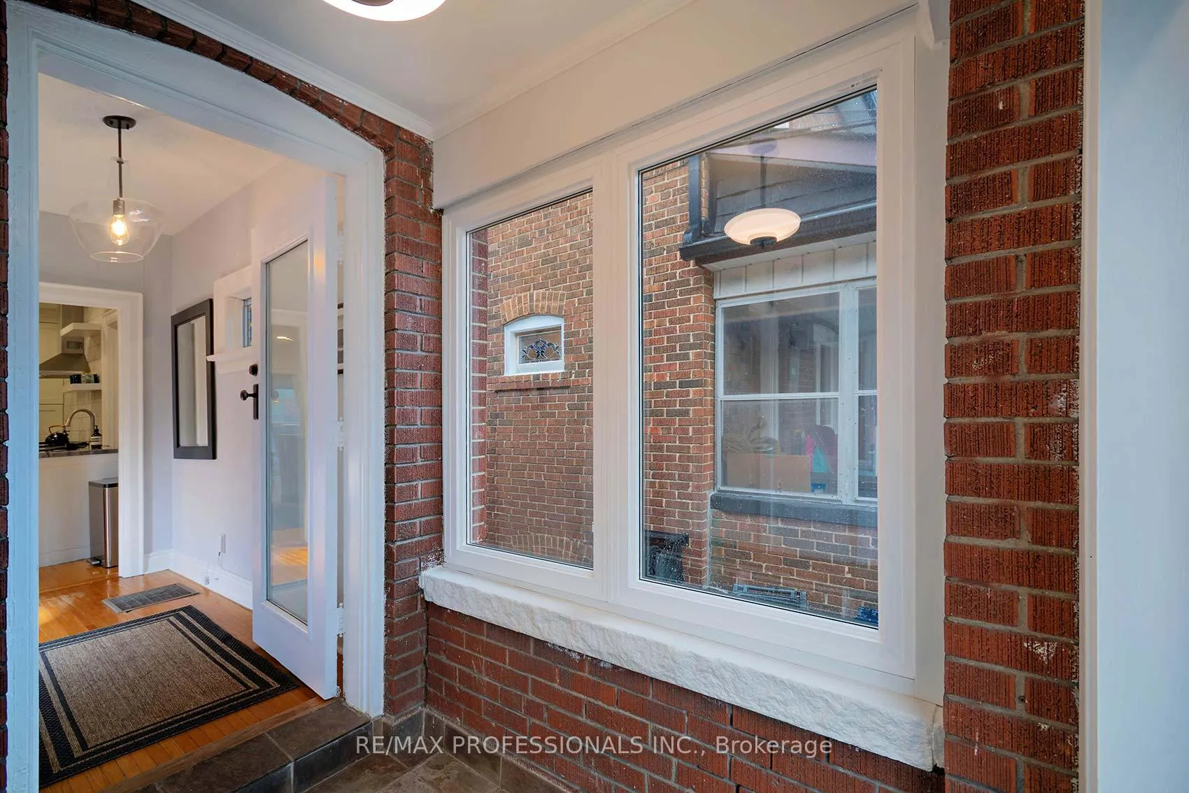 Photo 4 of 88 Morningside Avenue, Toronto, High Park-Swansea — HOMEH
