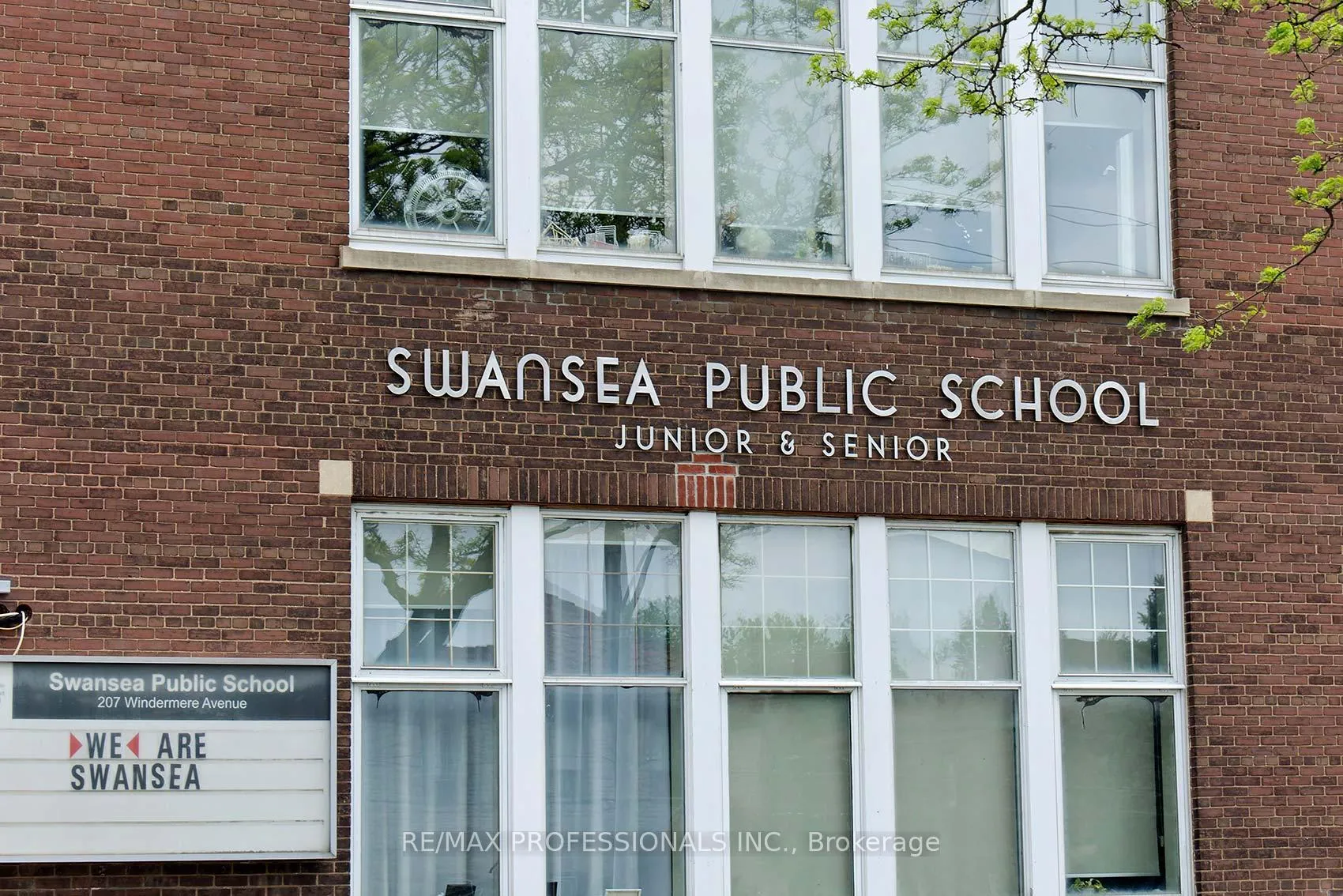 Photo 36 of 88 Morningside Avenue, Toronto, High Park-Swansea — HOMEH