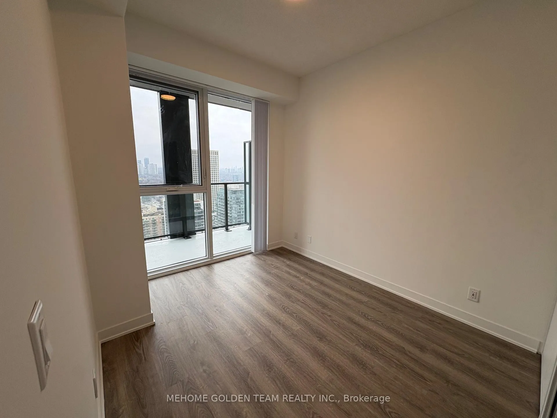 Photo 6 of Unit 3516, 180 Front Street E, Toronto, Moss Park — HOMEH