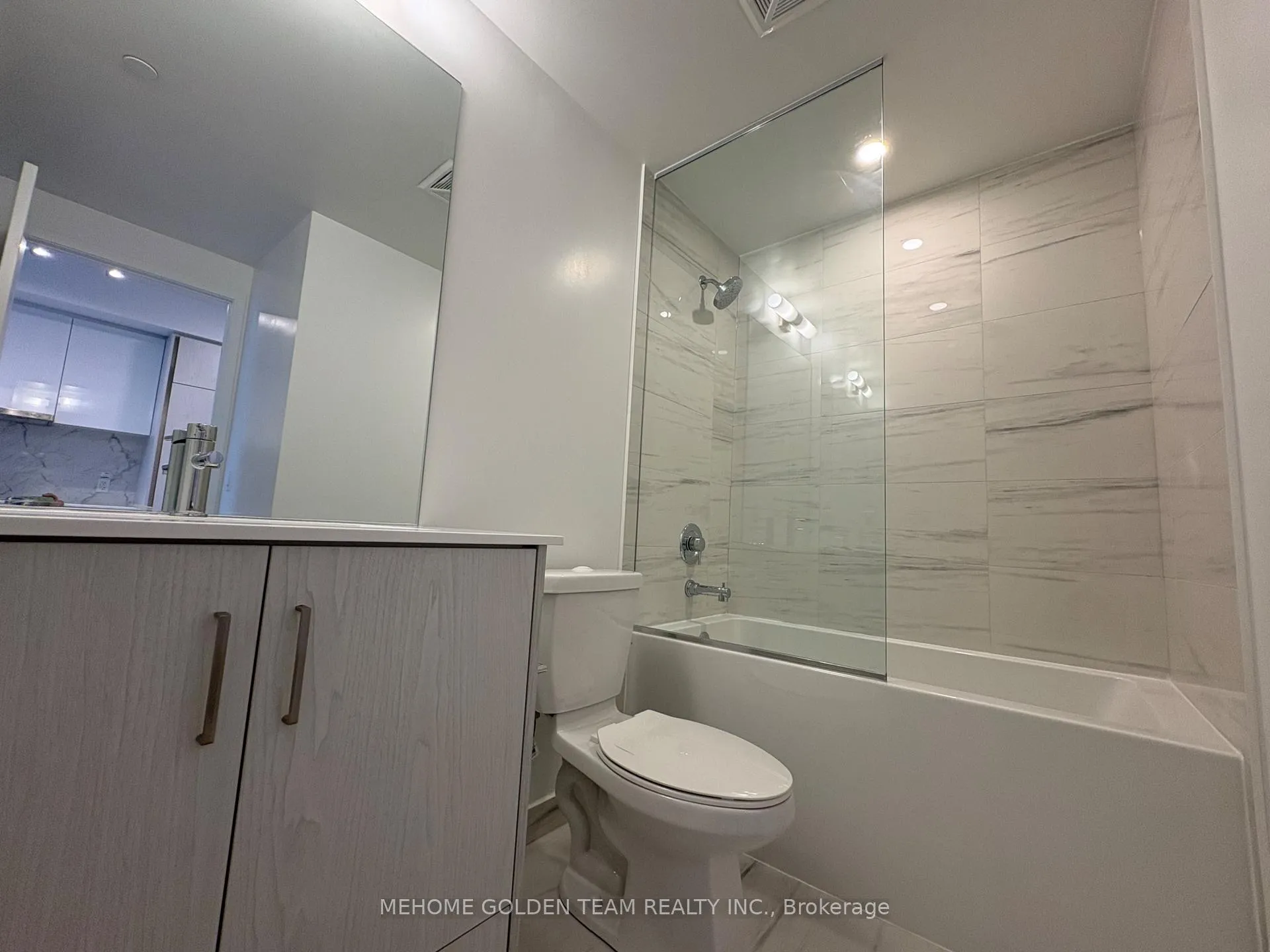 Photo 8 of Unit 3516, 180 Front Street E, Toronto, Moss Park — HOMEH