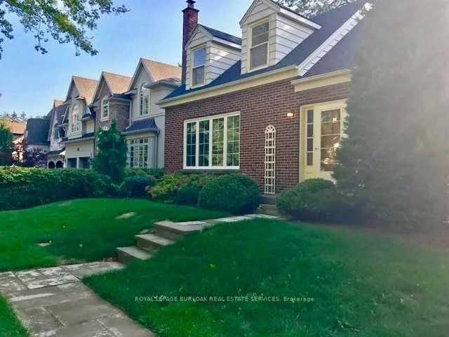 Photo 3 of 252 Pomona Avenue, Burlington, Brant — HOMEH
