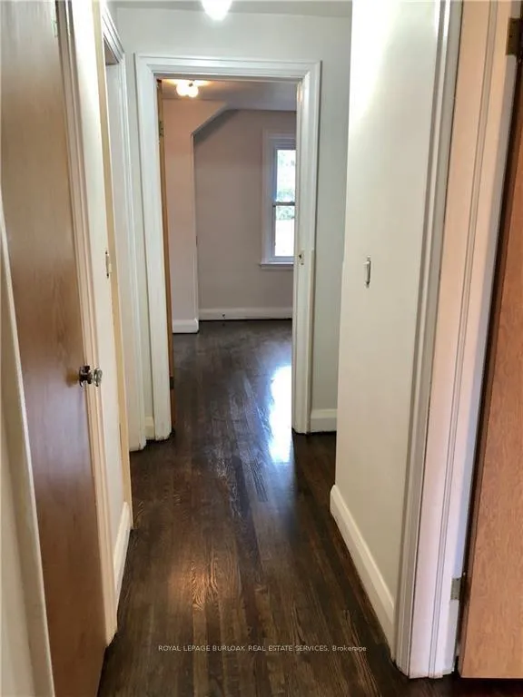 Photo 11 of 252 Pomona Avenue, Burlington, Brant — HOMEH