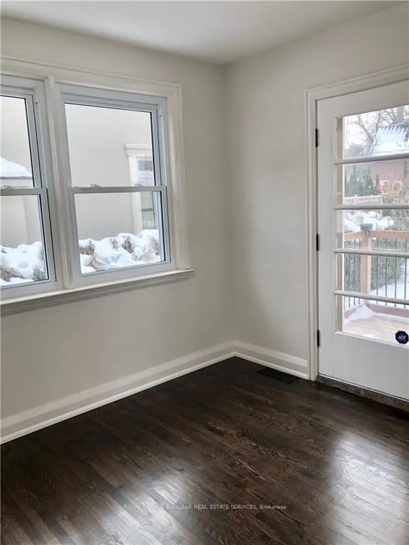 Photo 19 of 252 Pomona Avenue, Burlington, Brant — HOMEH