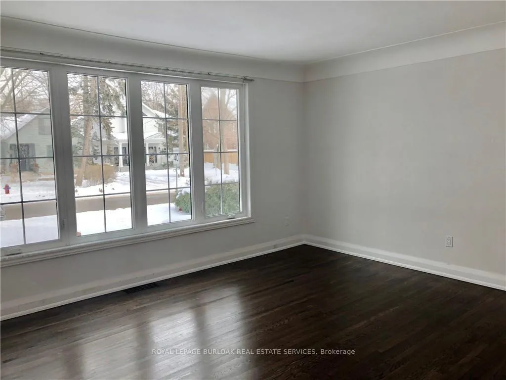 Photo 20 of 252 Pomona Avenue, Burlington, Brant — HOMEH