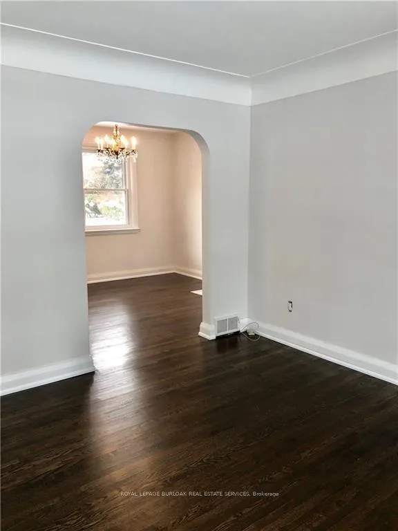 Photo 21 of 252 Pomona Avenue, Burlington, Brant — HOMEH